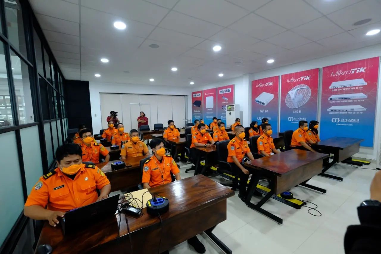 Penutupan Profisiensi Teknisi... - Mikrotik Indonesia