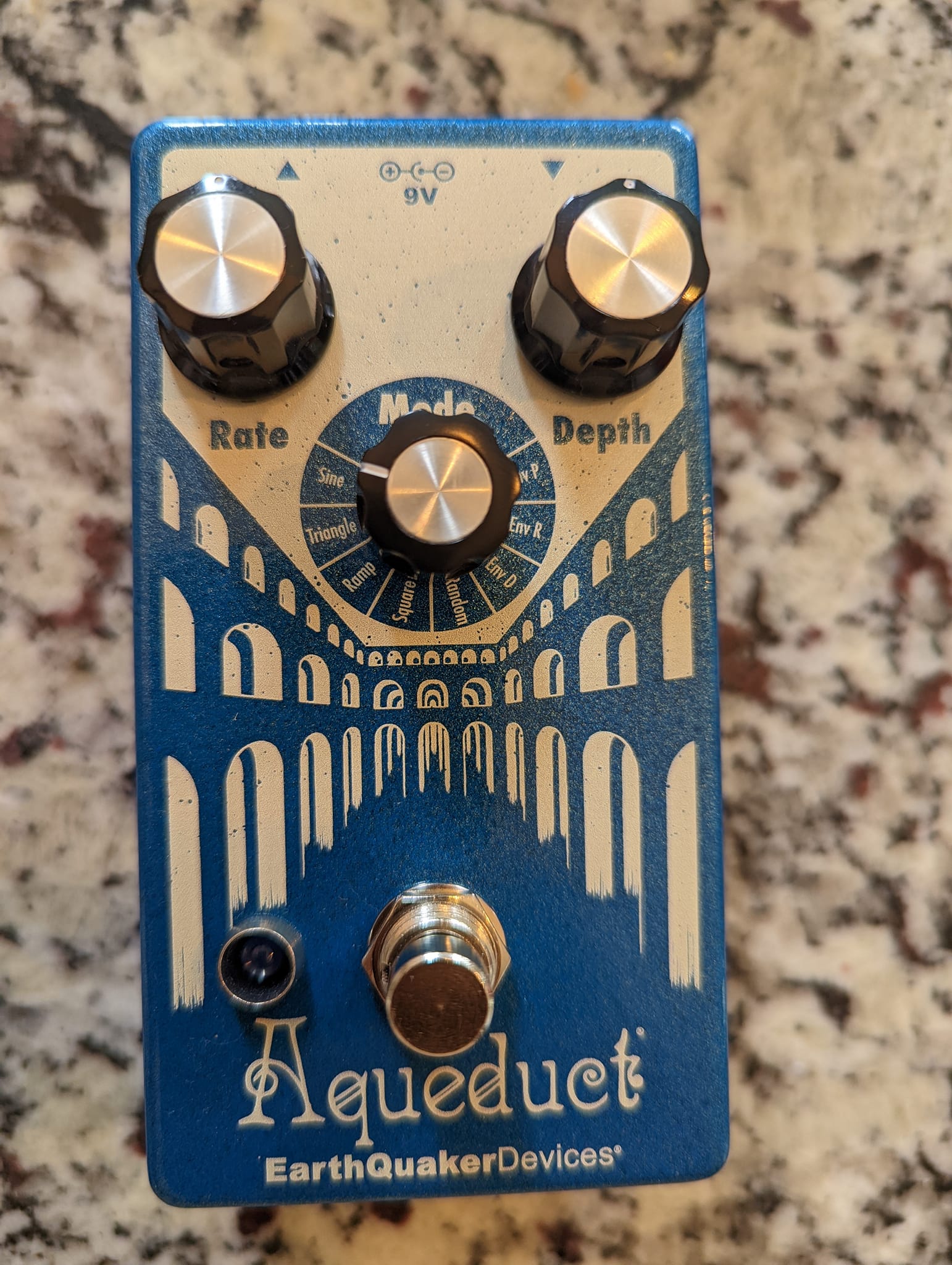 Earthquaker aqueduct pedal review