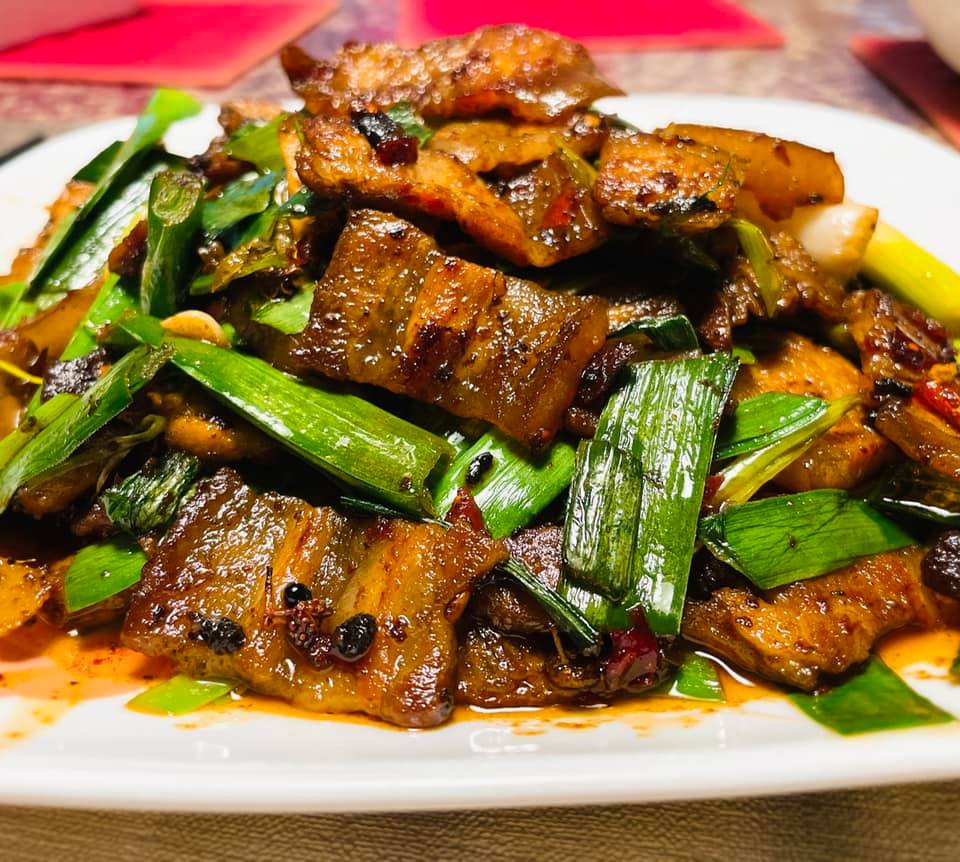 Sichuan-glazed roast pork with vegetables