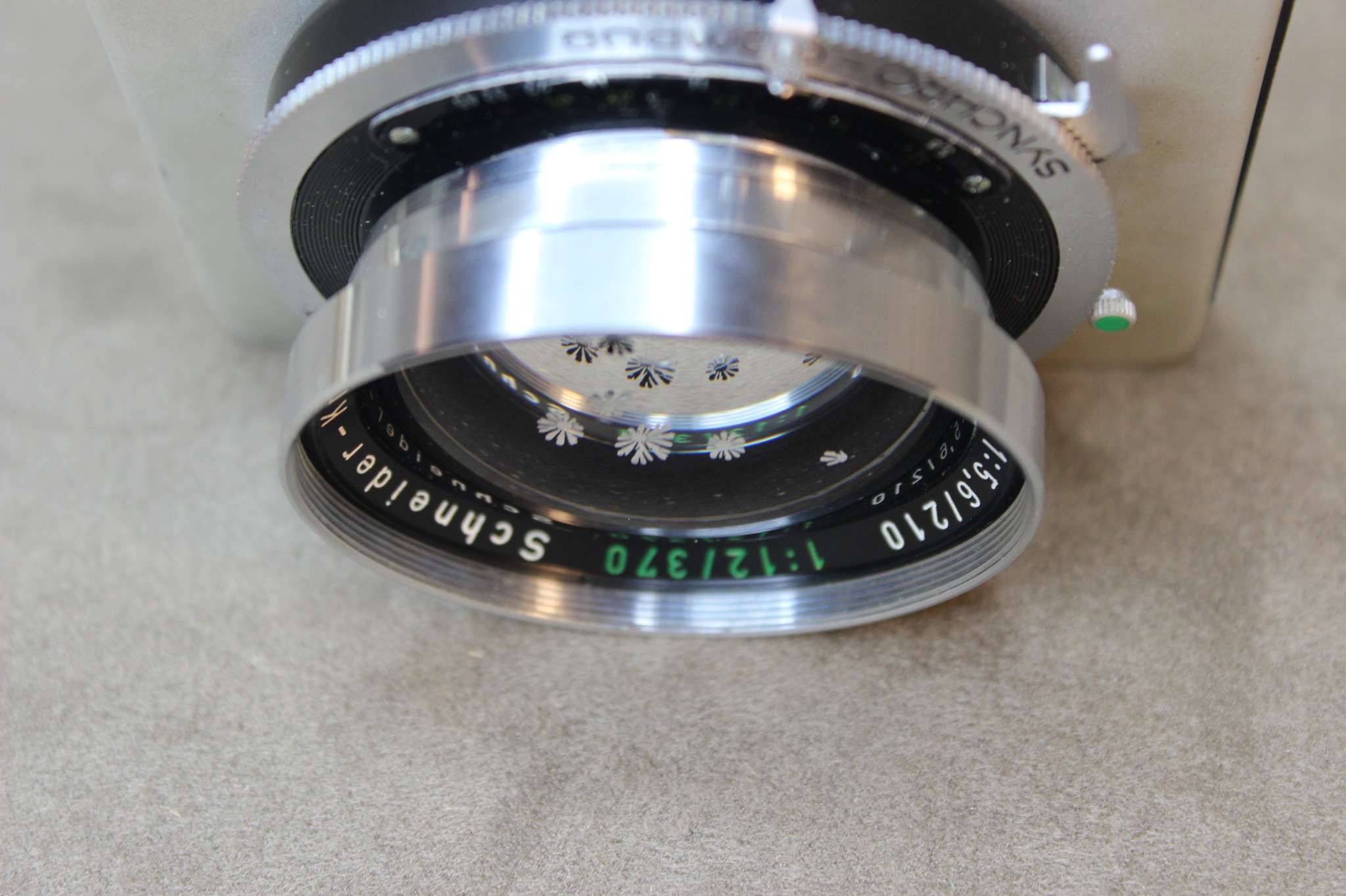 How to preview images with Schneider-Kreuznach Symmar 5.6/210 lens?