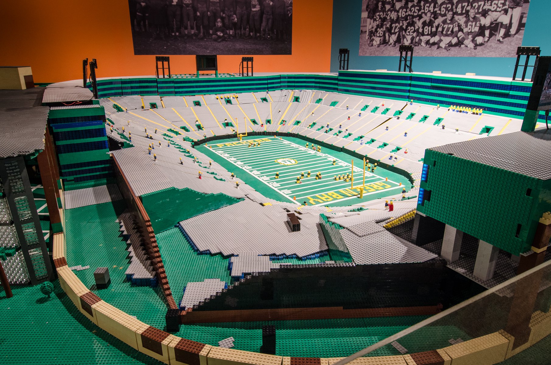 find lego green bay football helmet Packers (NFL Football) - Custom Building Blocks Mini Figures 1342 pieces Green Bay Packers Lambeau Field