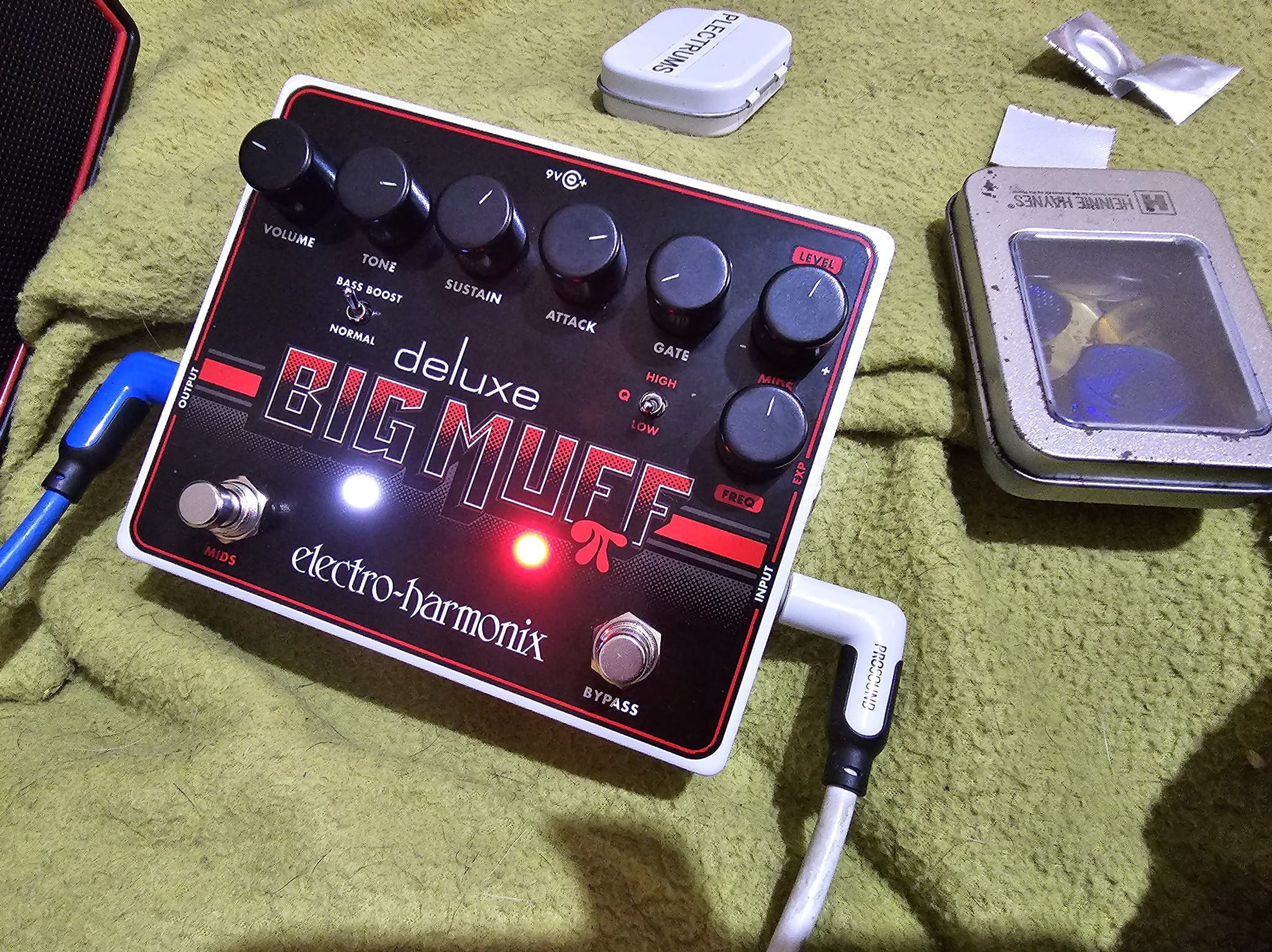 NPD DemonFX The Dualgun is a copy of the King Tones The Duellist