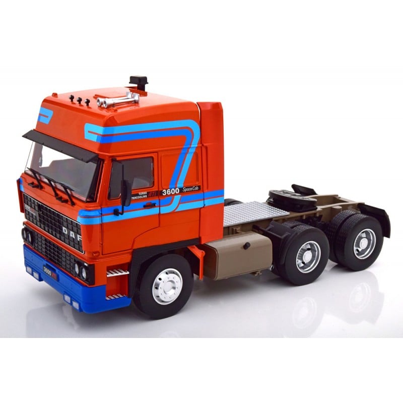 Now in stock! Road Kings DAF 3300 Space Cab 1982 White/Blue/Red 