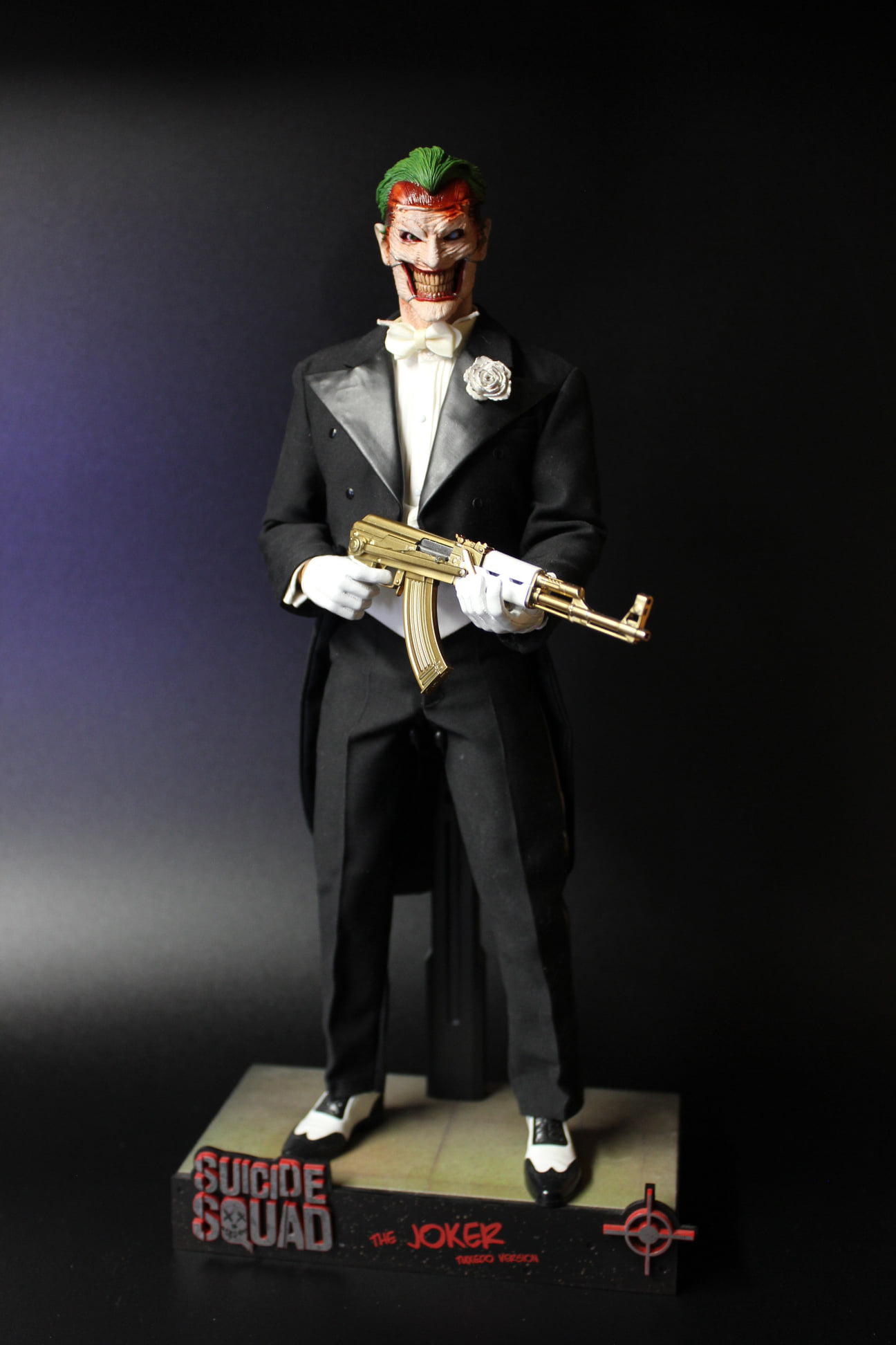 Custom 1/6 Knightmare Joker figure review