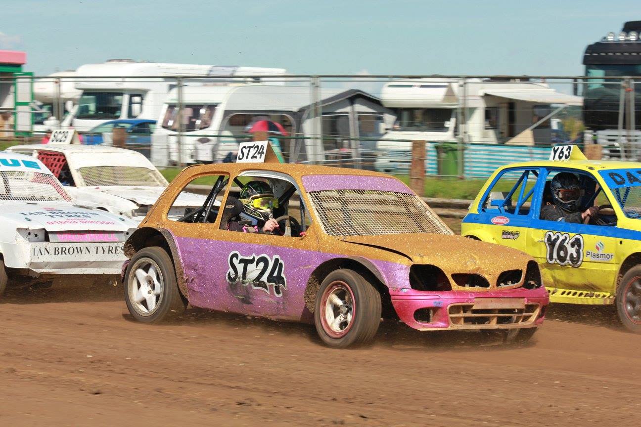 Some more photos from The RoseBowl - Whiterose Autograss Club