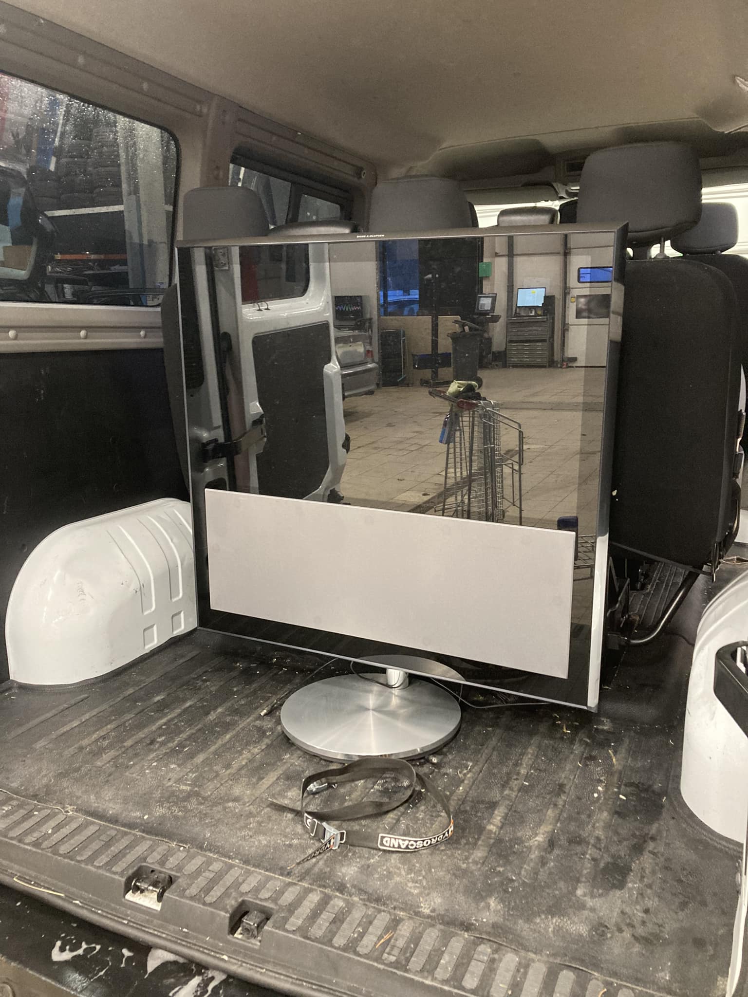Does anyone know where I can buy the motorized floor stand for