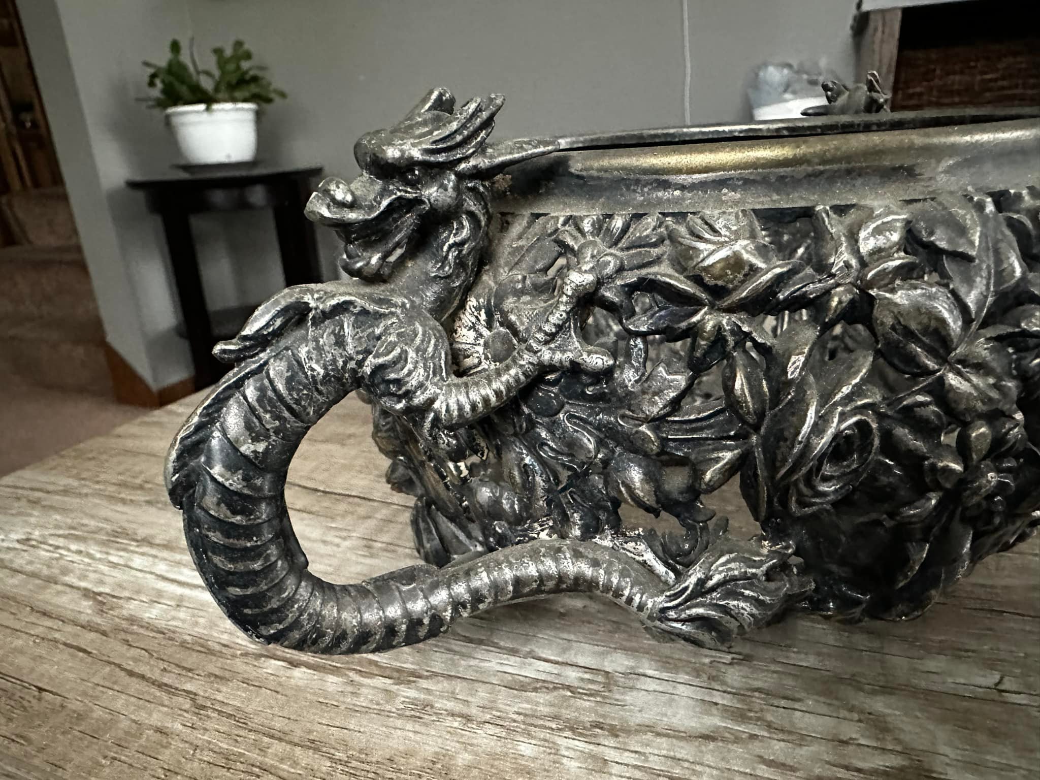 What is the history of a dragon bowl? display picture 1