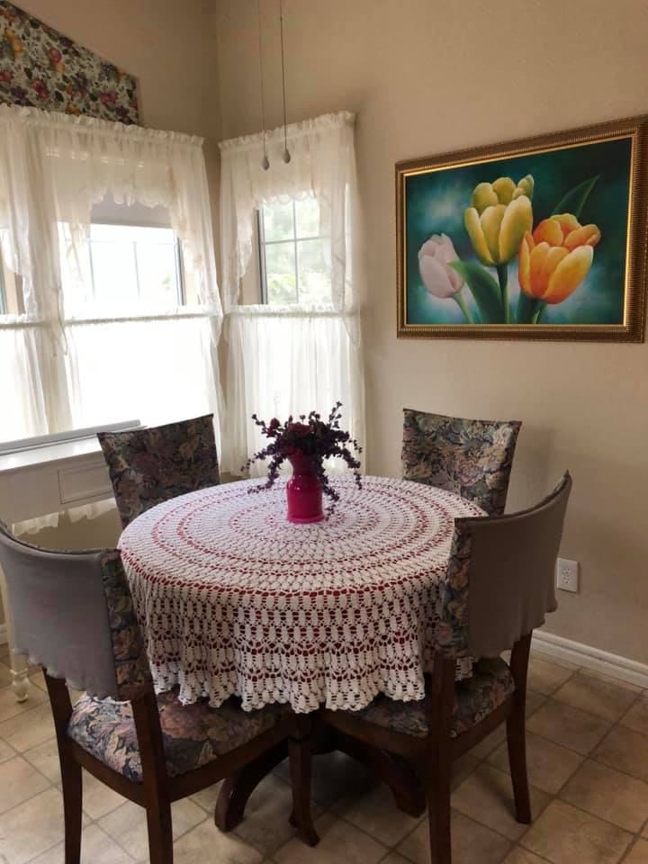 What is the pattern for a 1940's card table tablecloth crochet?