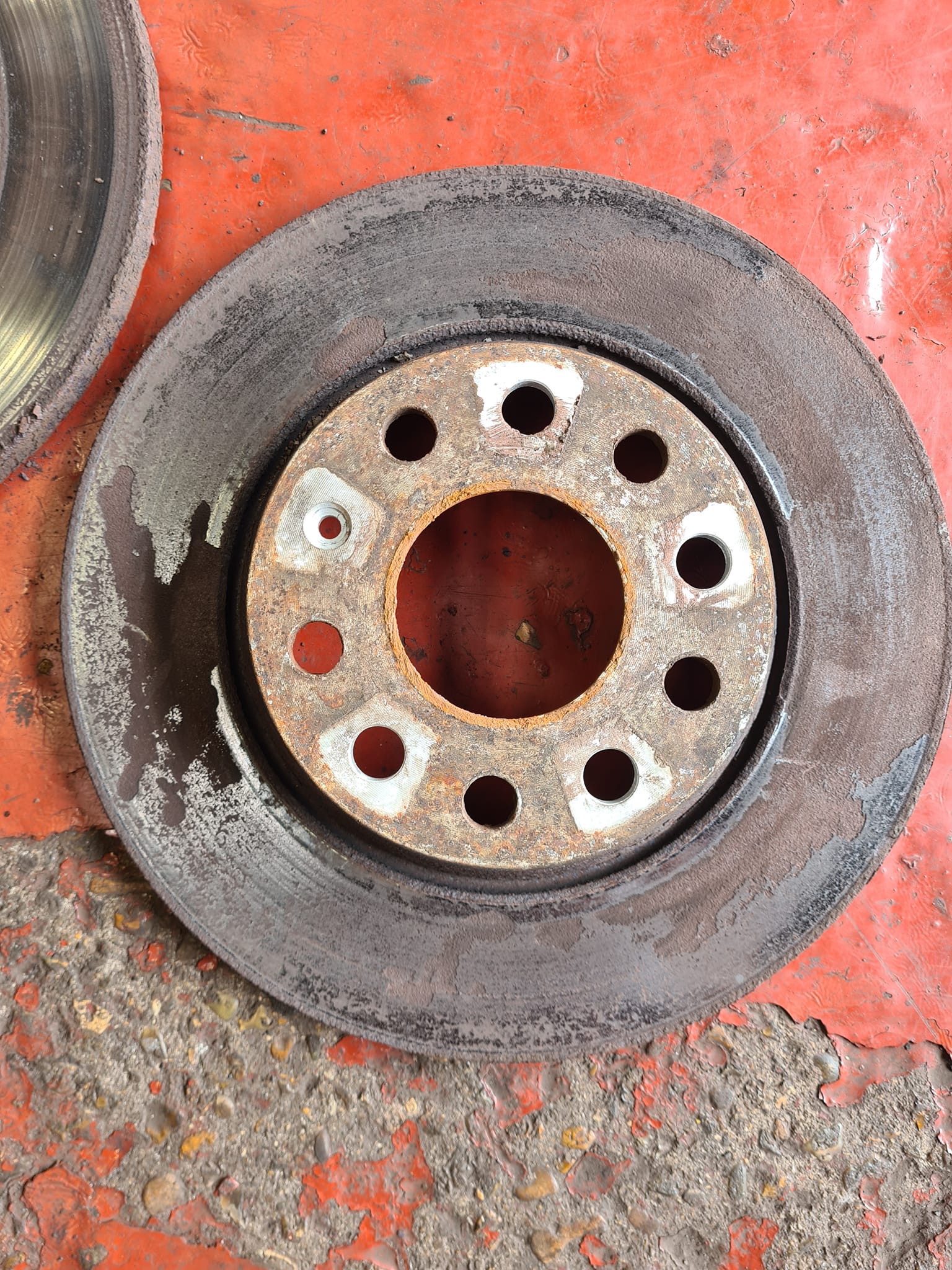 Mintex Cross Drilled & Grooved Brake Discs With Pads Kit For Volvo C30 Front & Rear