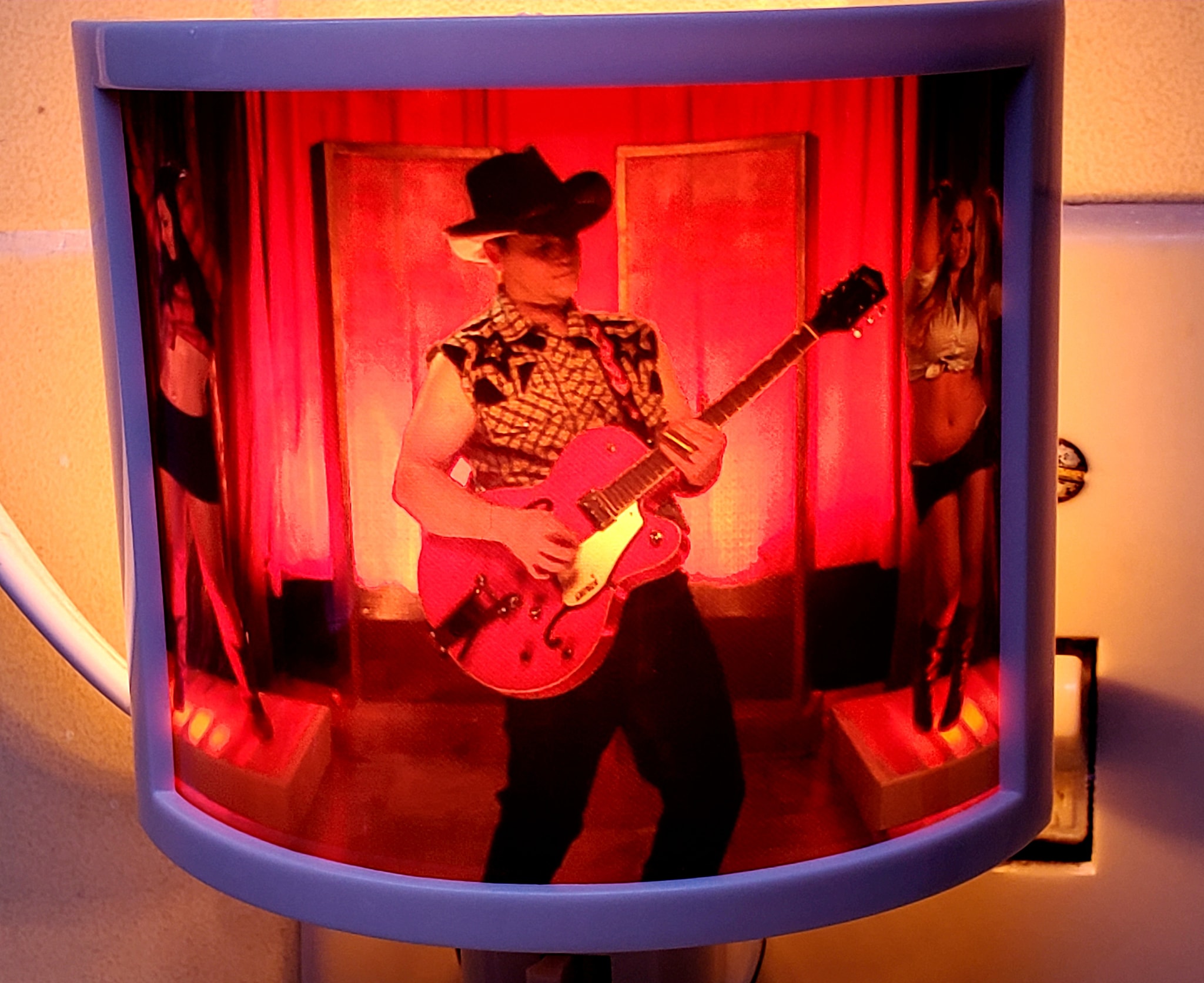 Scuzz Twittly - My new night light keeps the boogie man...
