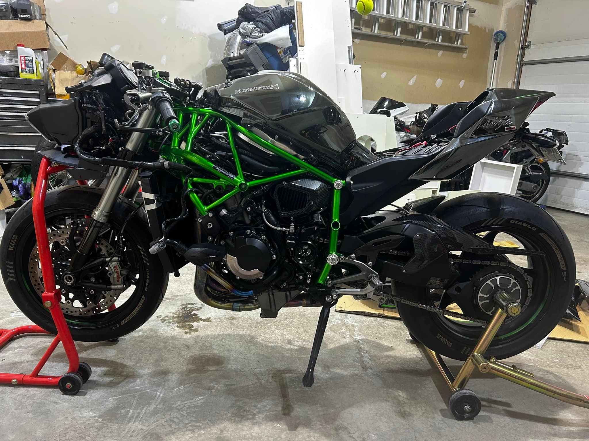 What are the Ohlins forks installation options for Kawasaki Ninja H2?