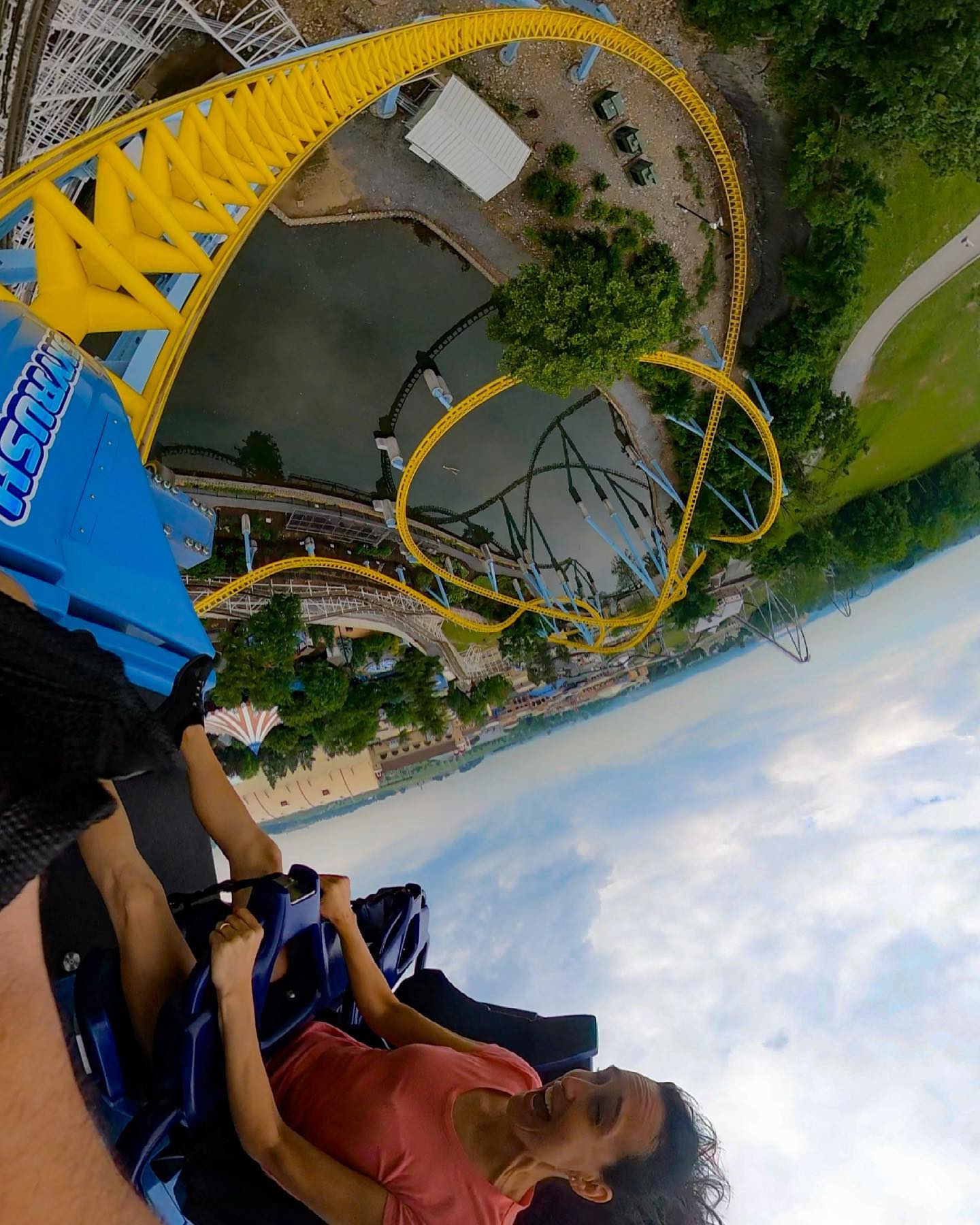 🎢DOUBLE TAP🎢 if you want to ride... - Theme Park Review