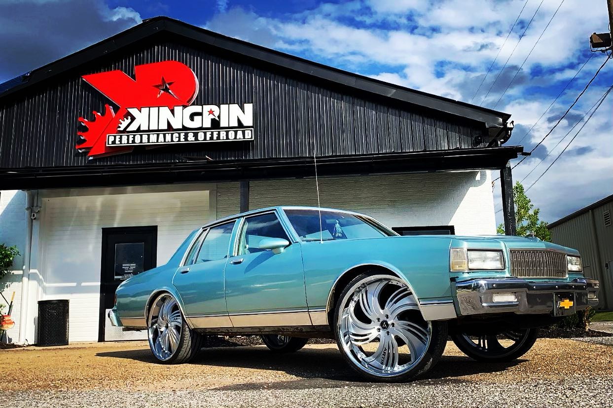 Box Chevy Caprice On 22s