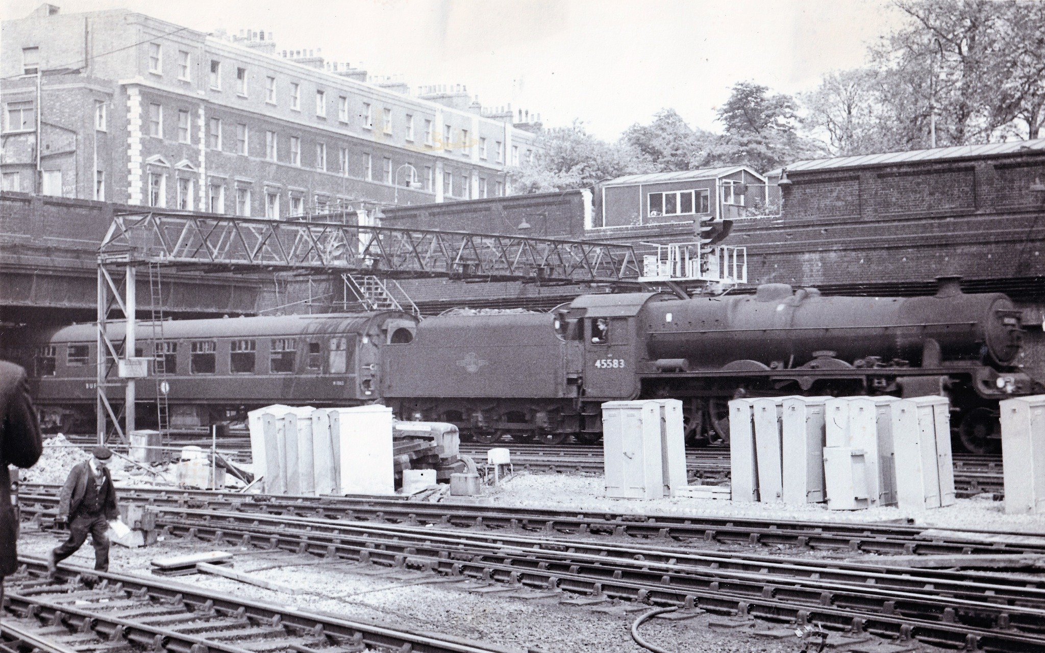 Euston in the good old locomotive days