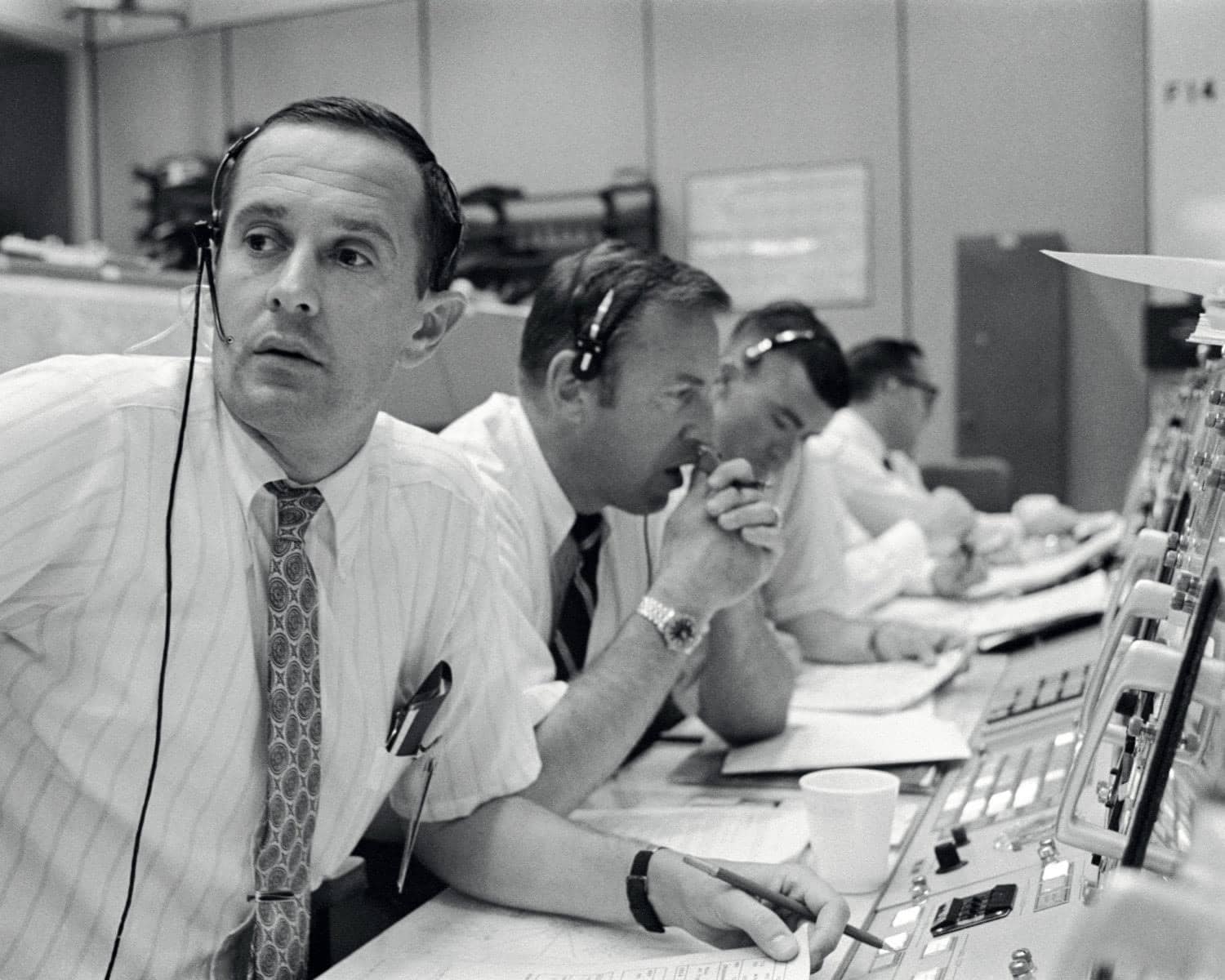 U.S. Space Flight History - Astronaut/ CAPCOM Charlie Duke (L) is ...