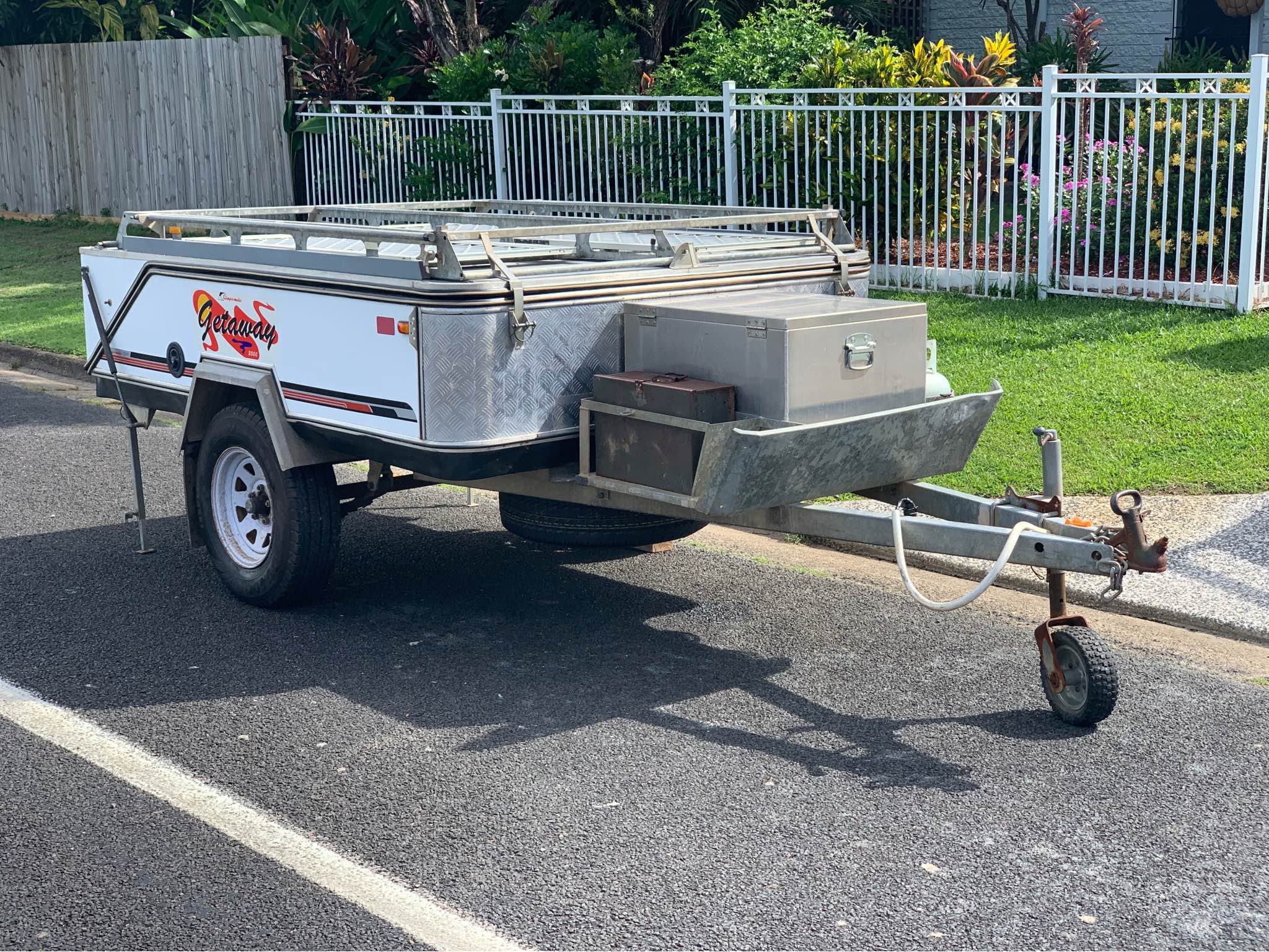 1998 Campomatic Hard Floor Getaway 2000 Camper Trailer - RVs & Campers ...