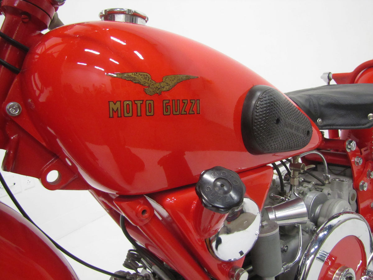 MOTO GUZZI レッドタンクItalyビンテージ、❗️ 🇮🇹 Moto Guzzi Normale, the first Moto Guzzi motorcycle (1921)