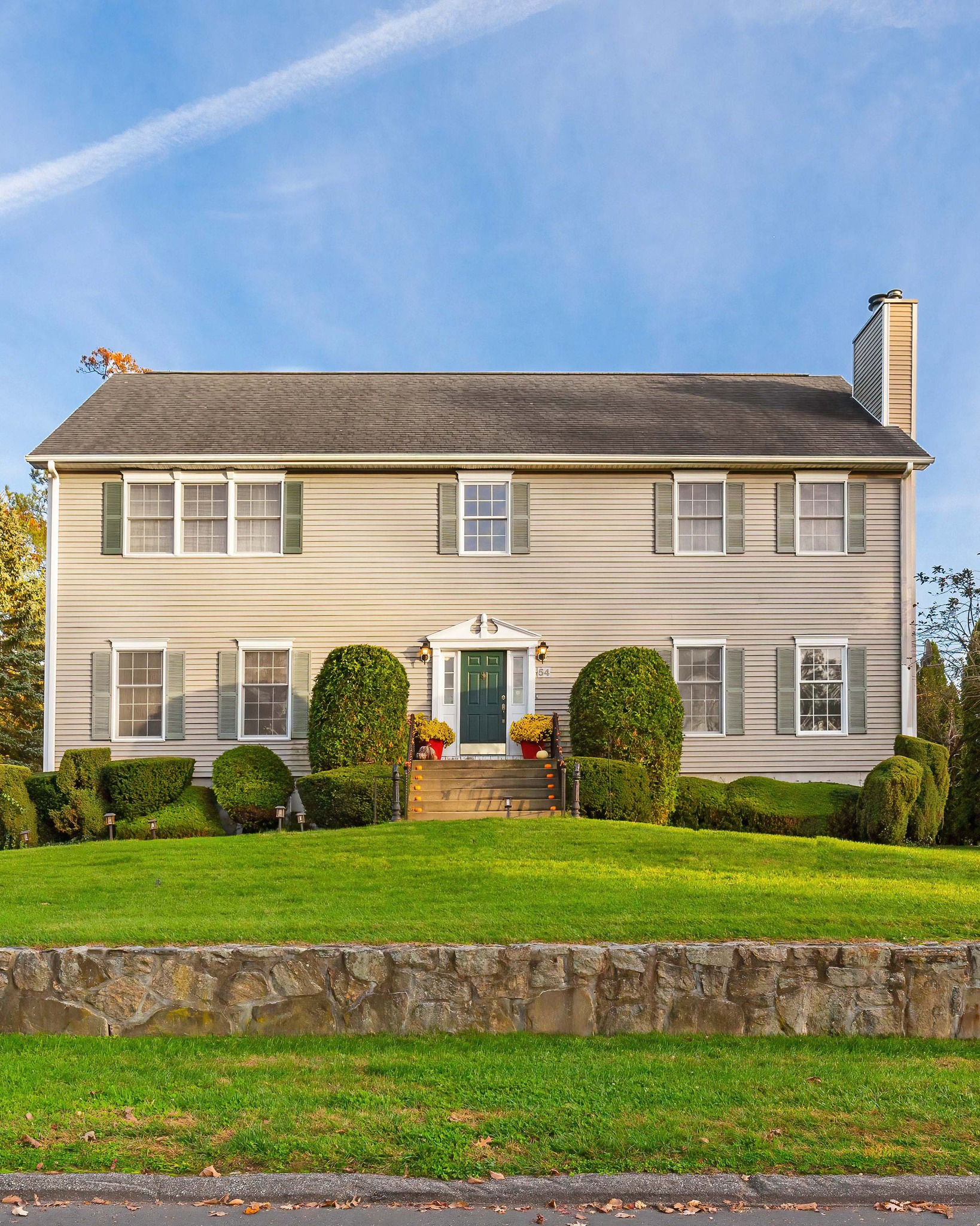 Welcome to this traditional Colonial located on a cul-de-sac in Rye, NY ...