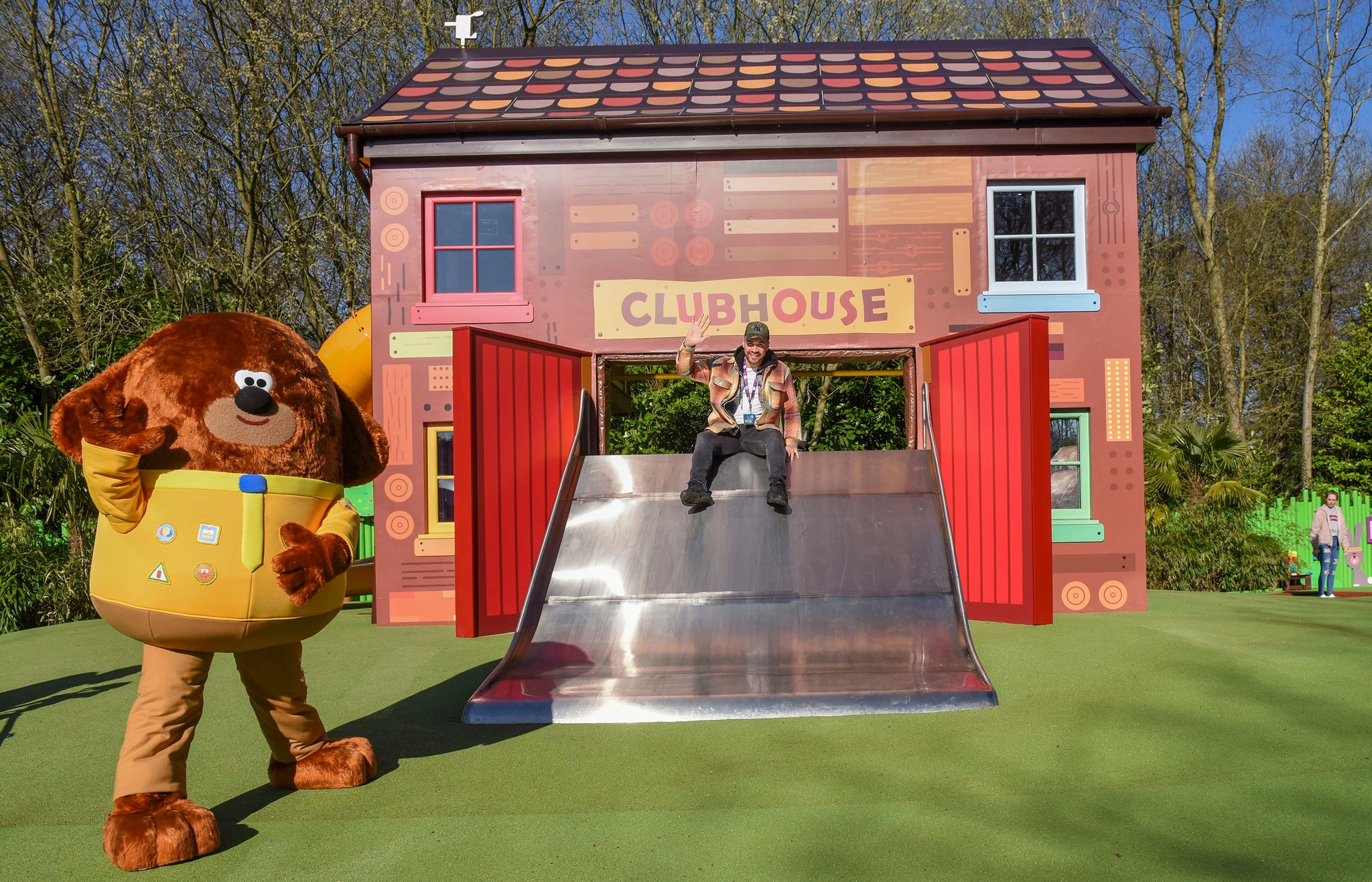 Alton - Who’s set for a Duggee hug? A Woof! Our brand new Hey Duggee ...