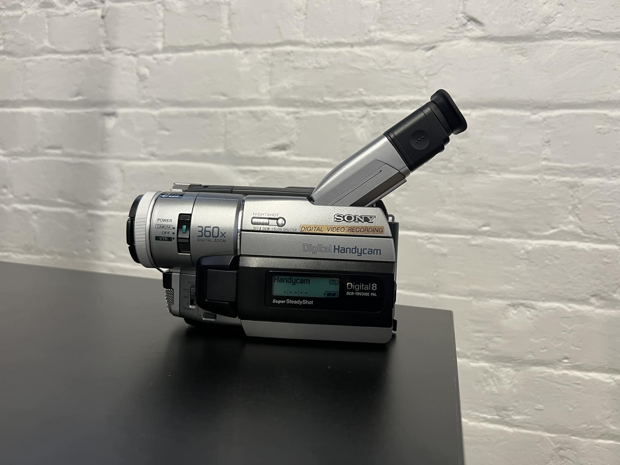 Will Sony DCR-TRV310E play Video8 tapes?