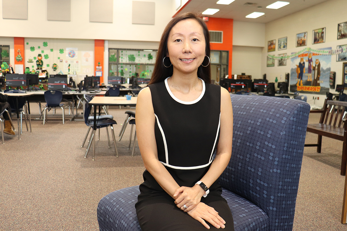 Gwinnett - Mrs. Jenkins encourages students to use collaborative ...