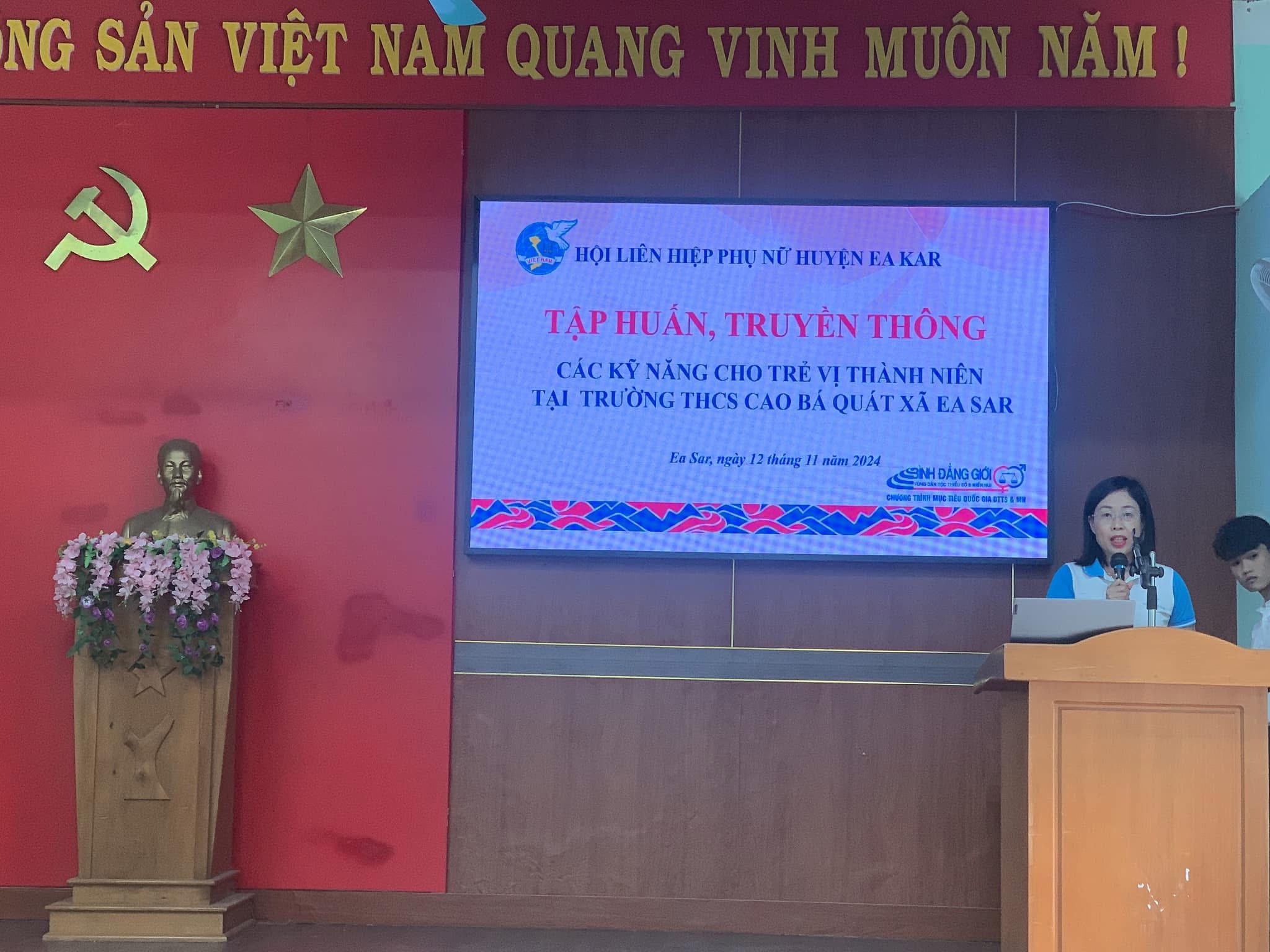 Tập huấn truyền thông... - Liên Đội THCS Cao Bá Quát EaSar | Facebook