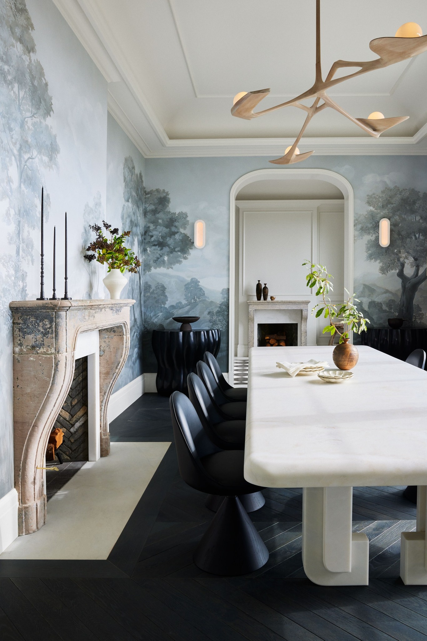 Architectural - In the dining room of Gwyneth Paltrow's California home ...