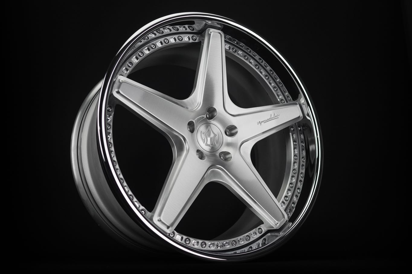 What car are you putting these on? 😰🔥... - VIP Modular Wheels