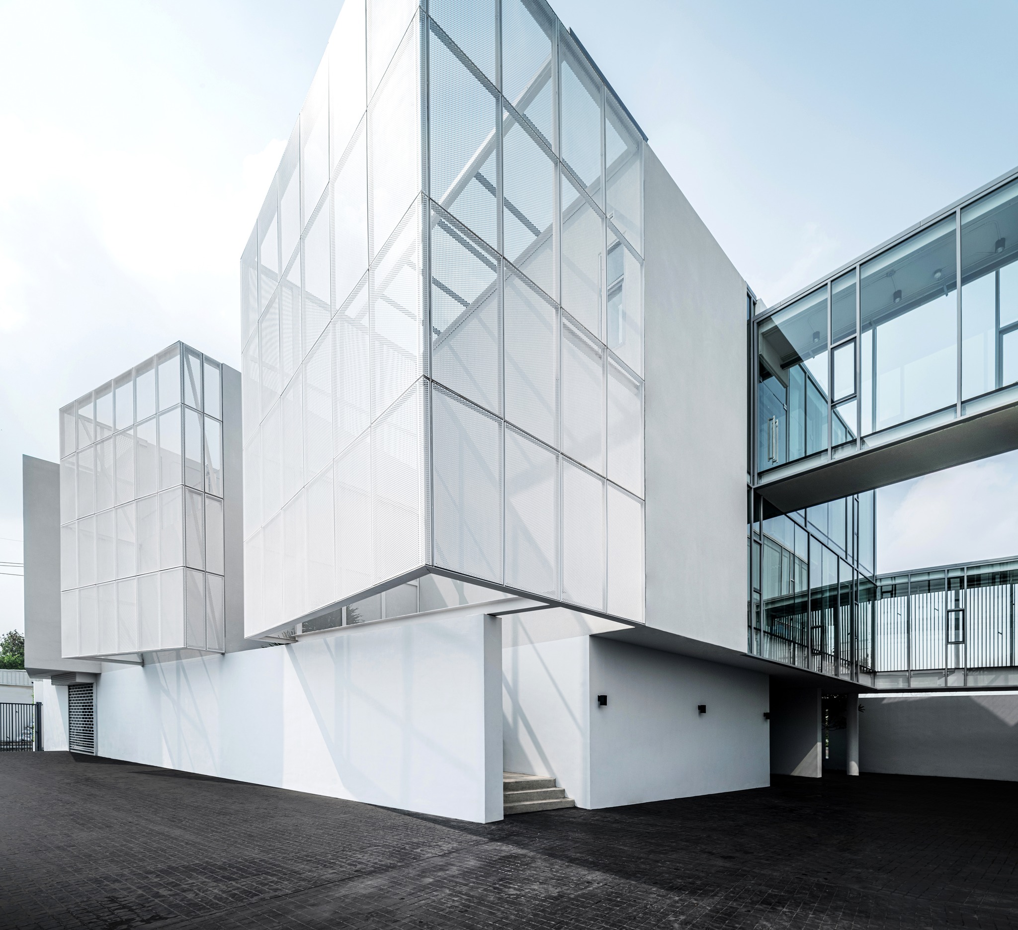 Architizer - What is more important, building appearance...