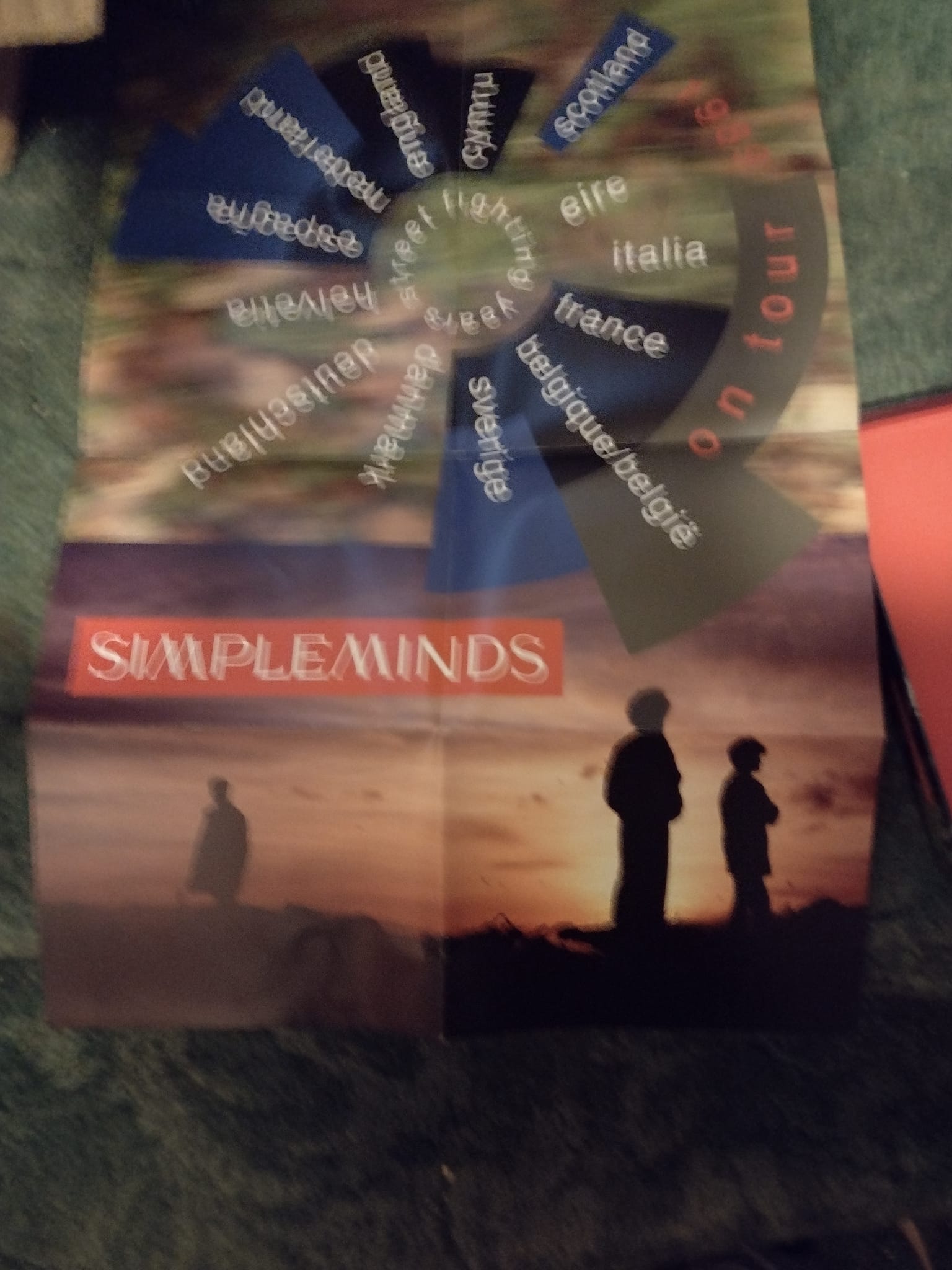 A closer look at my Simple Minds Street fighting year s Deluxe 