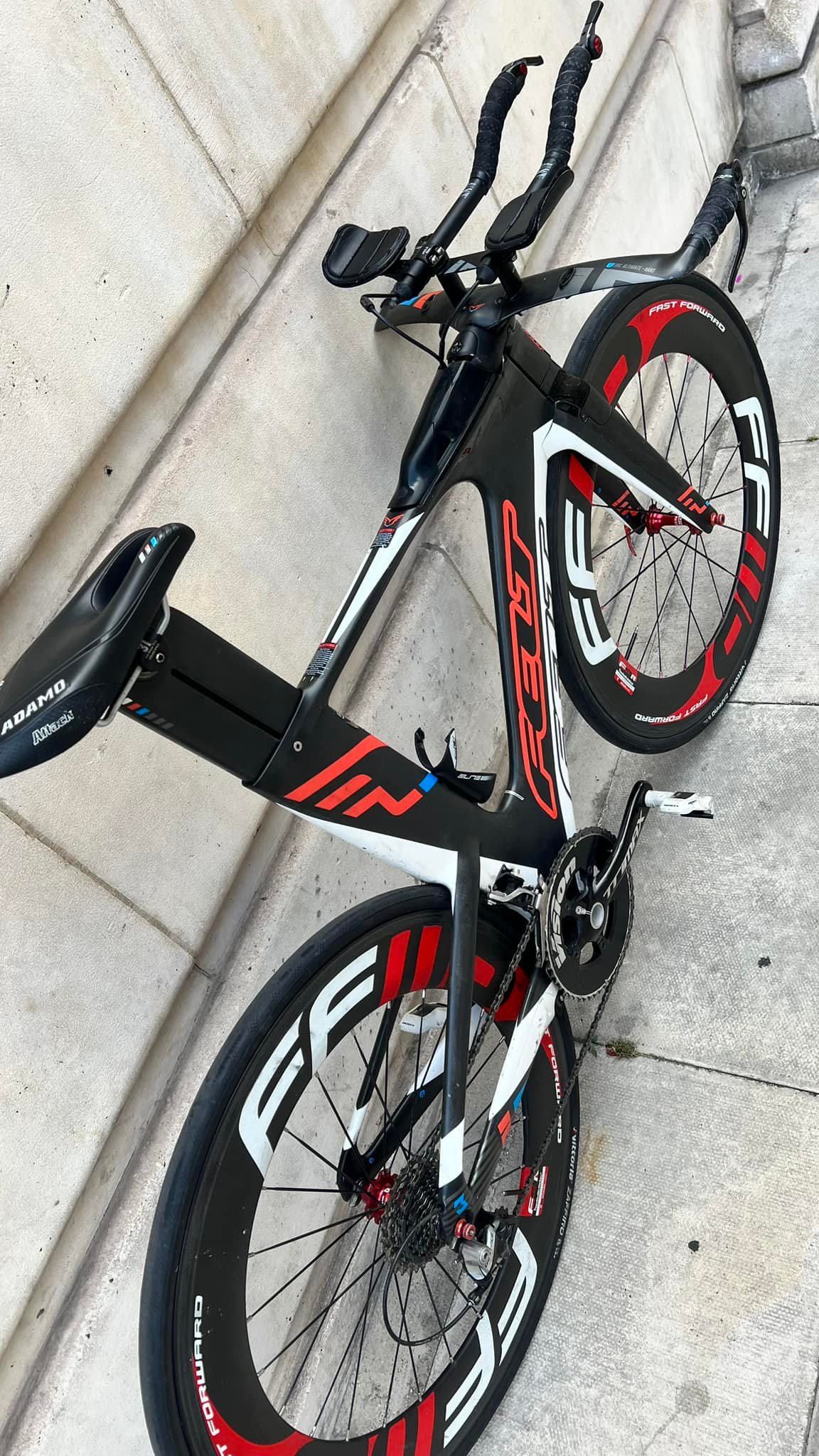 SOLD 2013 Fuji d-6 1.1 Triathlon / TT bike Size 54cm good for 5'9