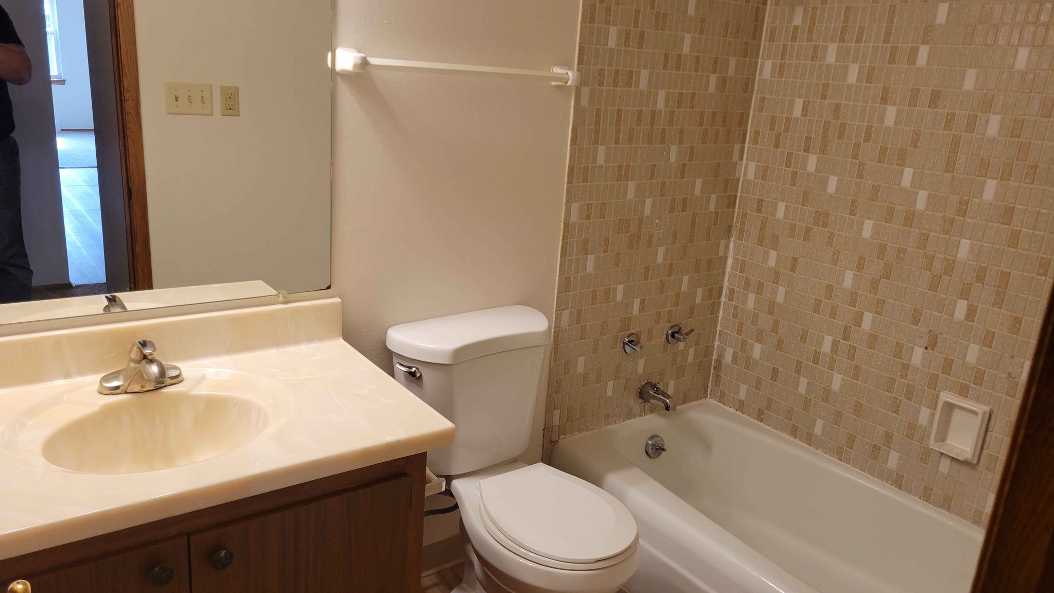 2 Beds 1 Bath Apartment Property Rentals Sheboygan, Wisconsin