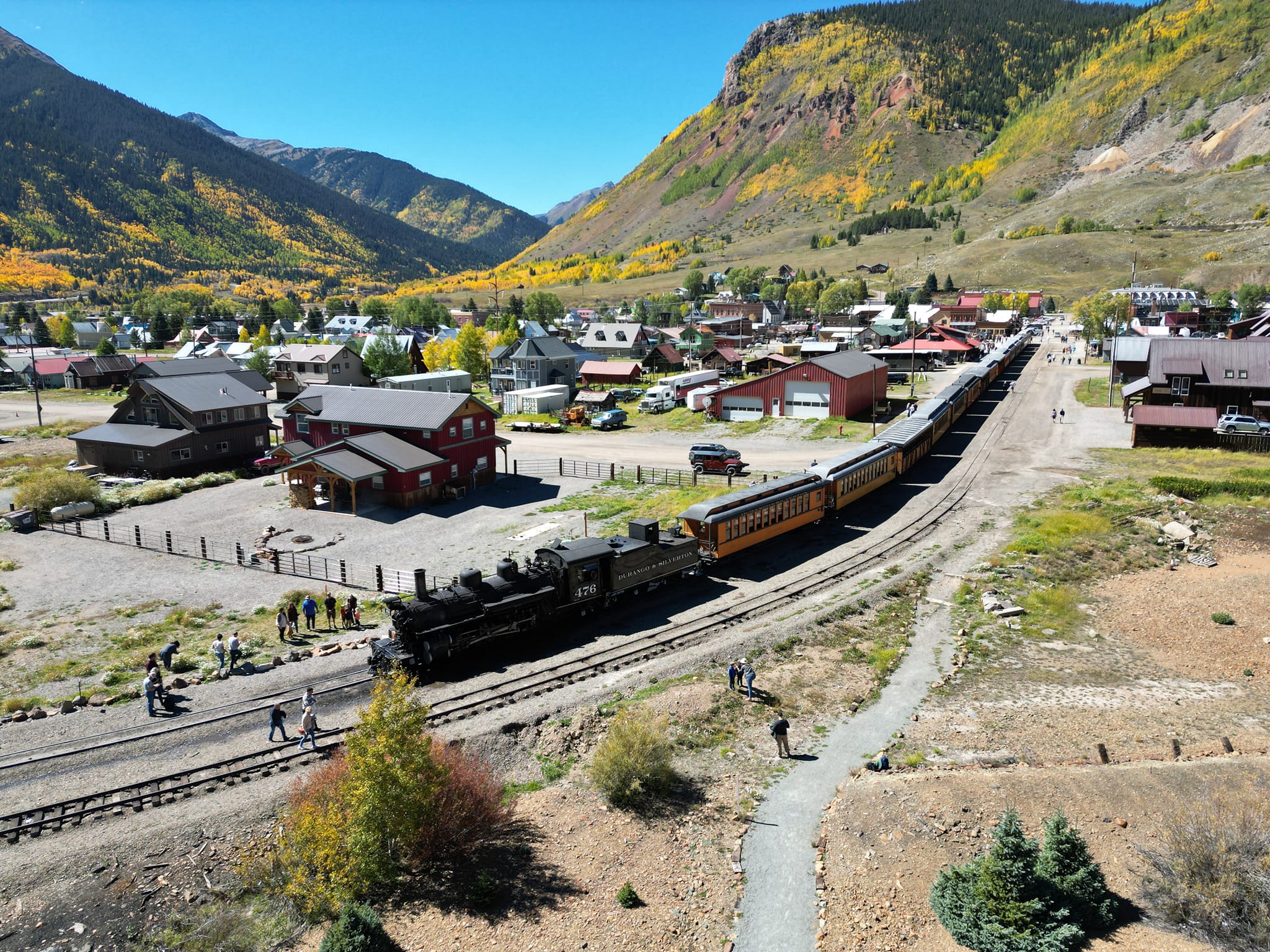 Nos.9085 & 9393 with a Southbound coal train, passing the Circle