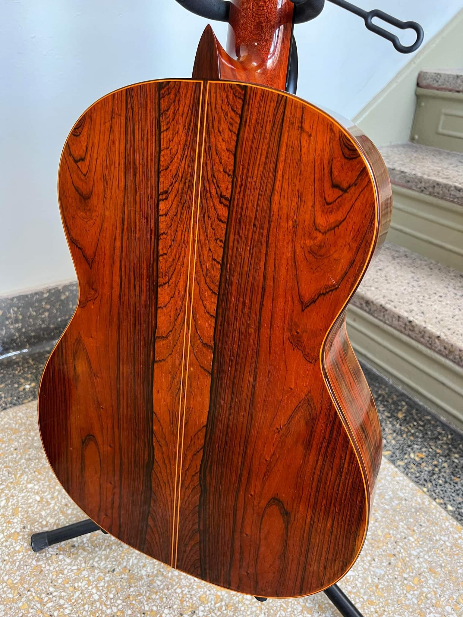 Masaru Matano Clase 600 cedar and rosewood guitar