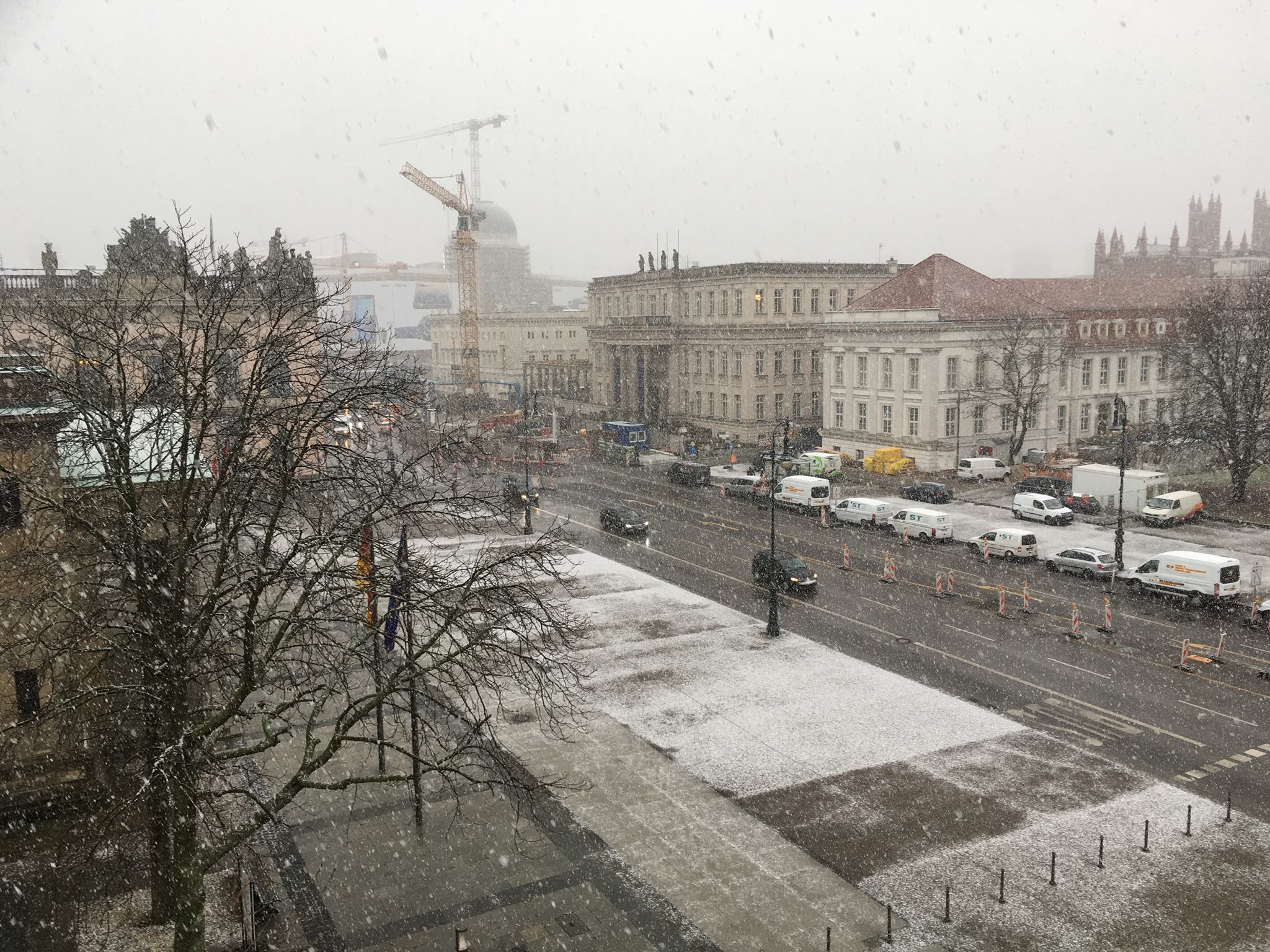 Schnee An Der Hu Schneit Es Bei Euch Humboldt Universitat Zu