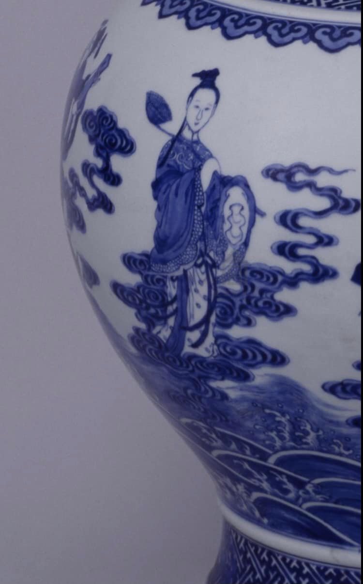 青花寿山福海纹笔筒清雍正首都博物馆藏Blue-and-white Brush Pot with