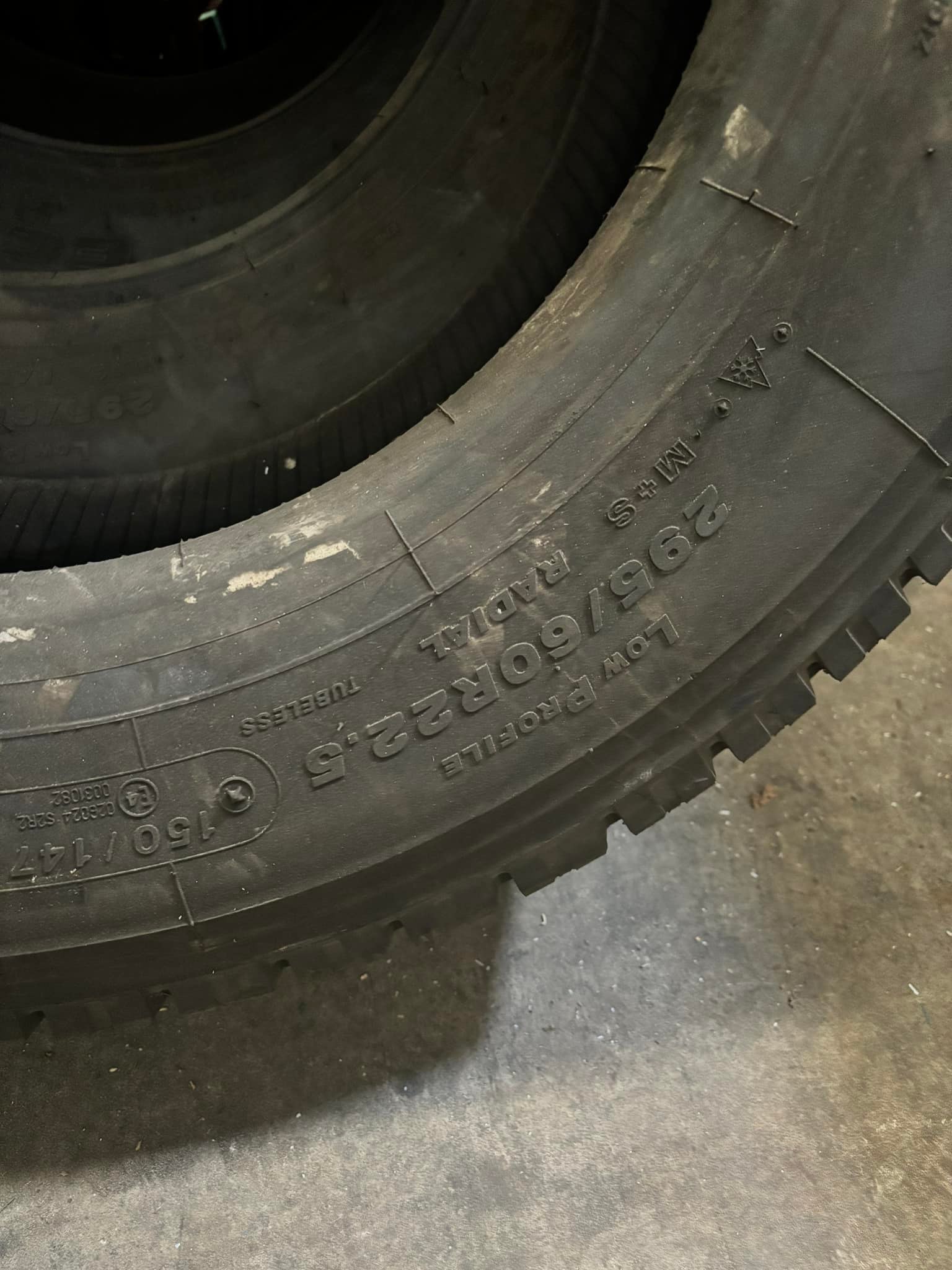 Set Of 4 Used Bridgestone Ecopia H/L 422 Plus Tires – 235/60R18 103H (7/32 Tread)
