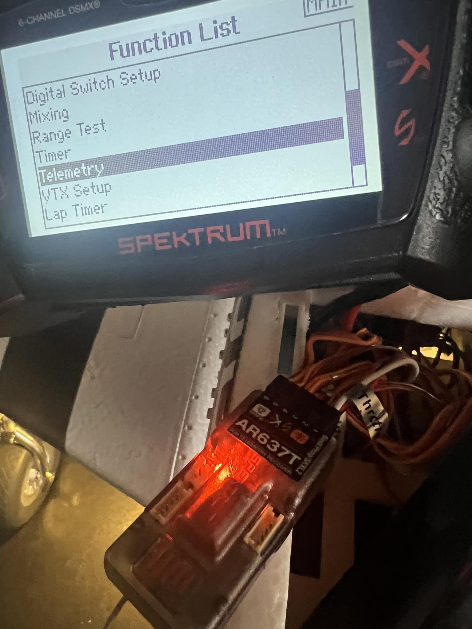 Is an extra wire needed for ar637t receiver programming?