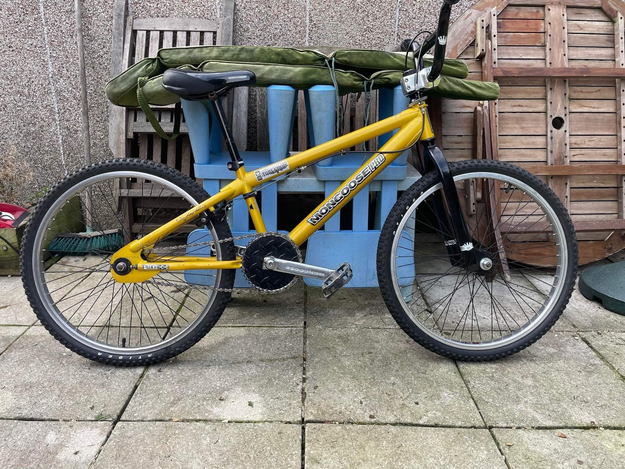 What's the value of a 2000 Fuzz Extreme Mongoose BMX?