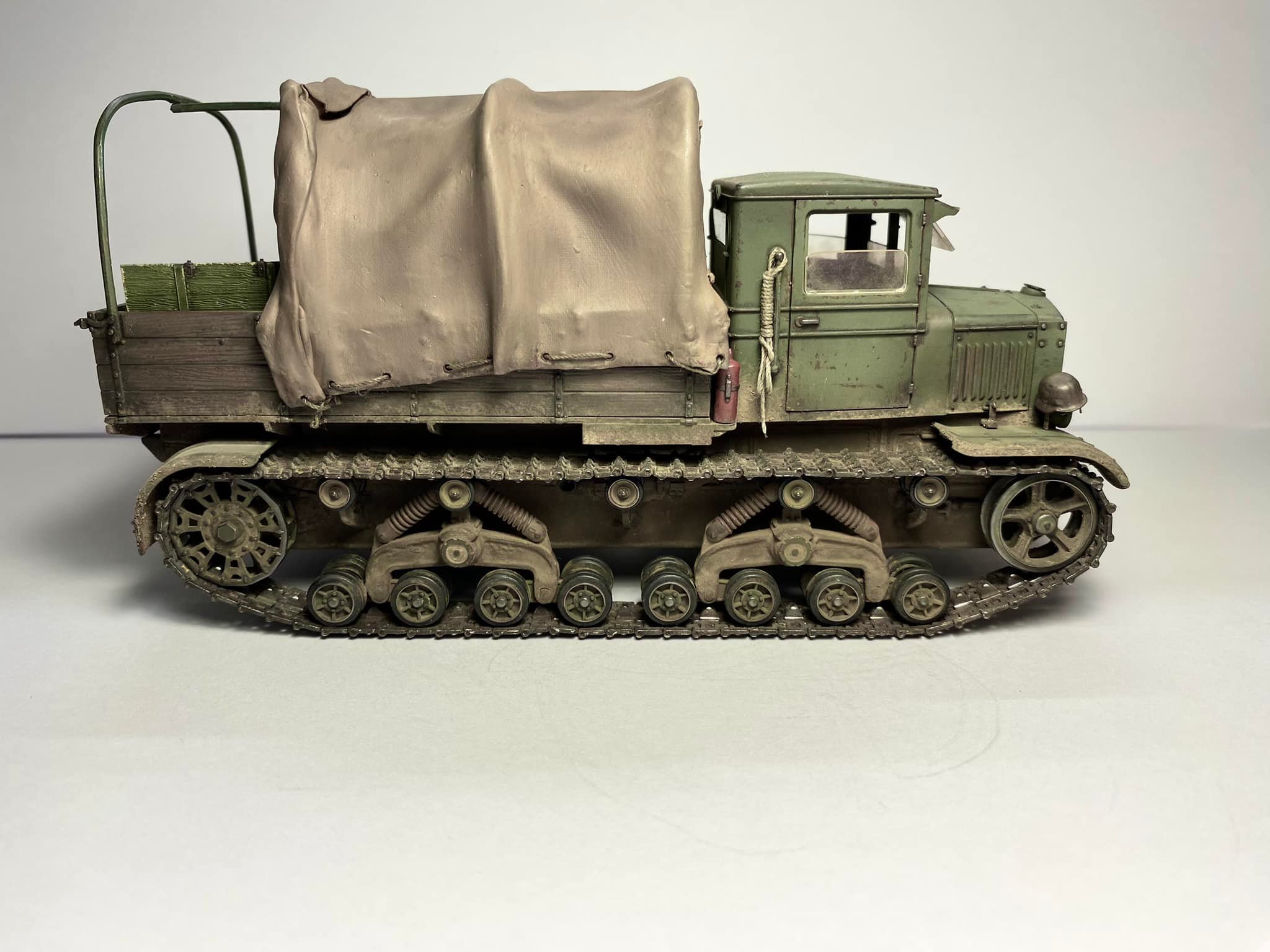 Trumpeter 01573 Trattore Voroshilovets Russo 1:35 – Kit Modellismo Militare