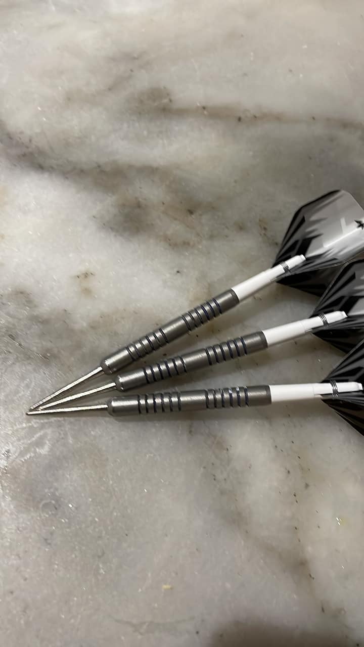 Looking for some old style Keith deller darts . They got a smooth