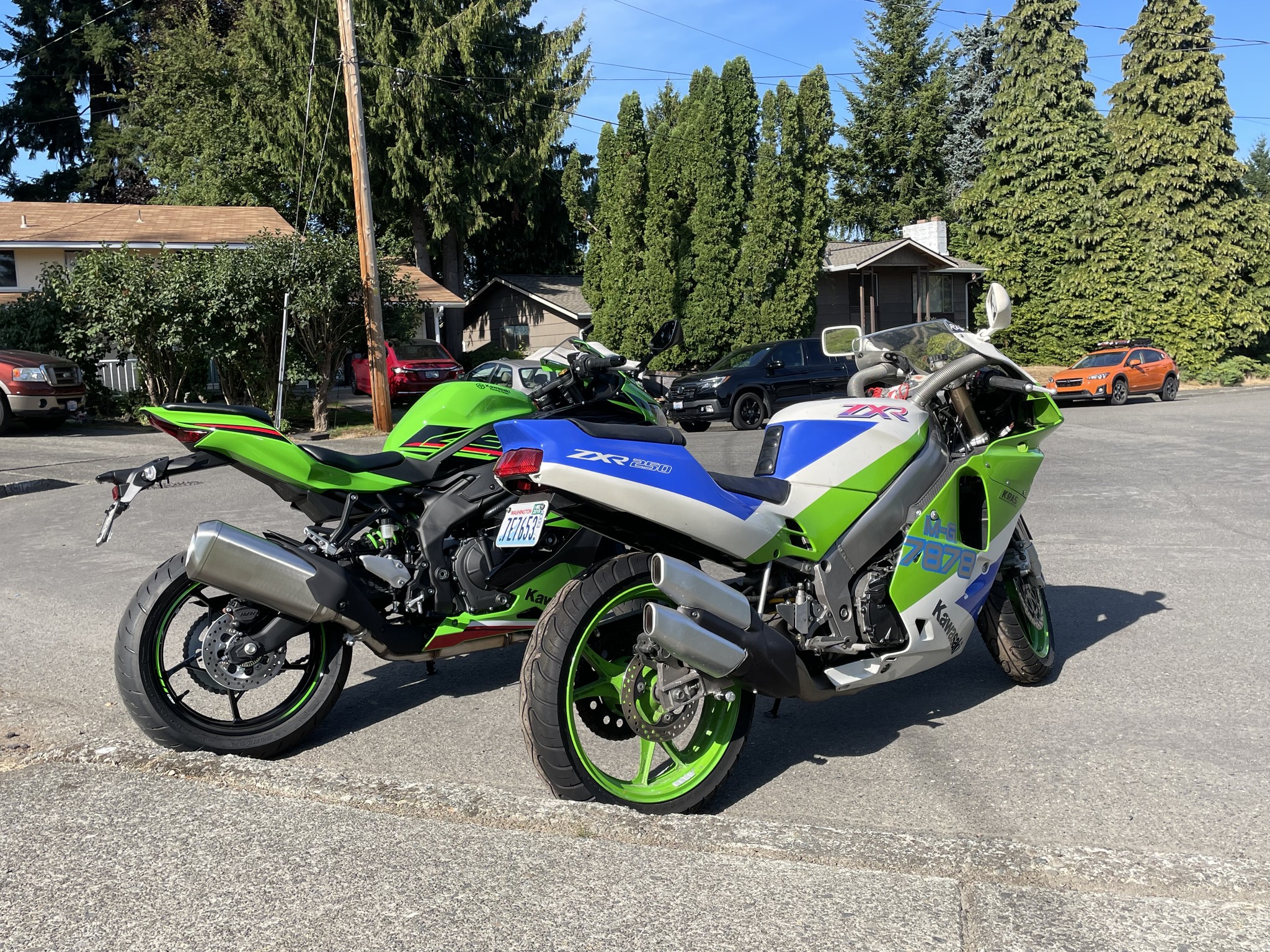 Anyone know where I can find a right-hand outer shroud for my Z400?