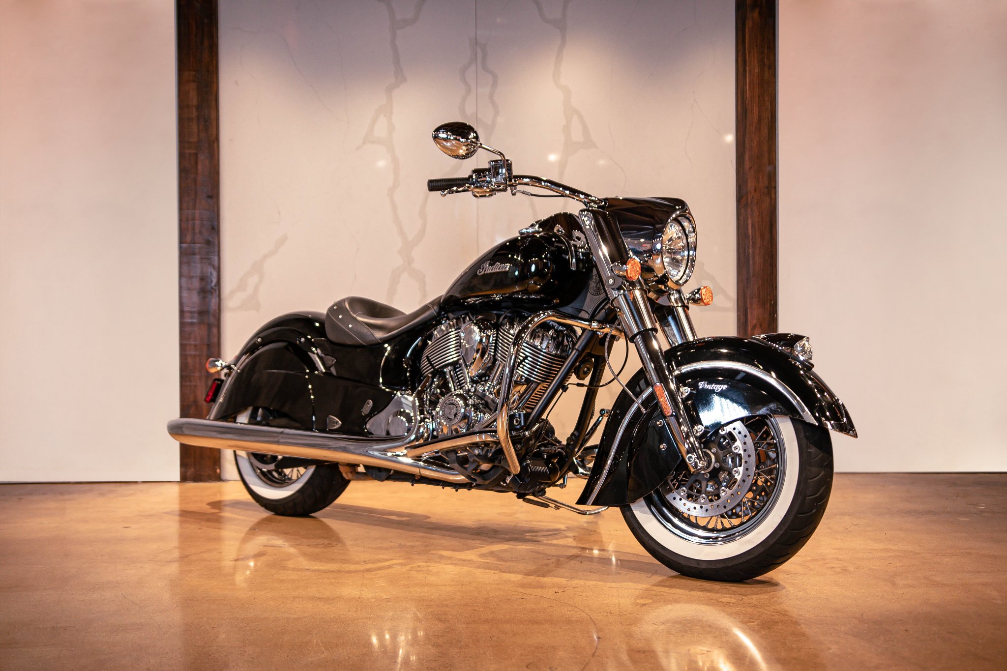 Seafoam Blue 1947 Indian Chief ?❤️? The 1947 Indian Chief is 