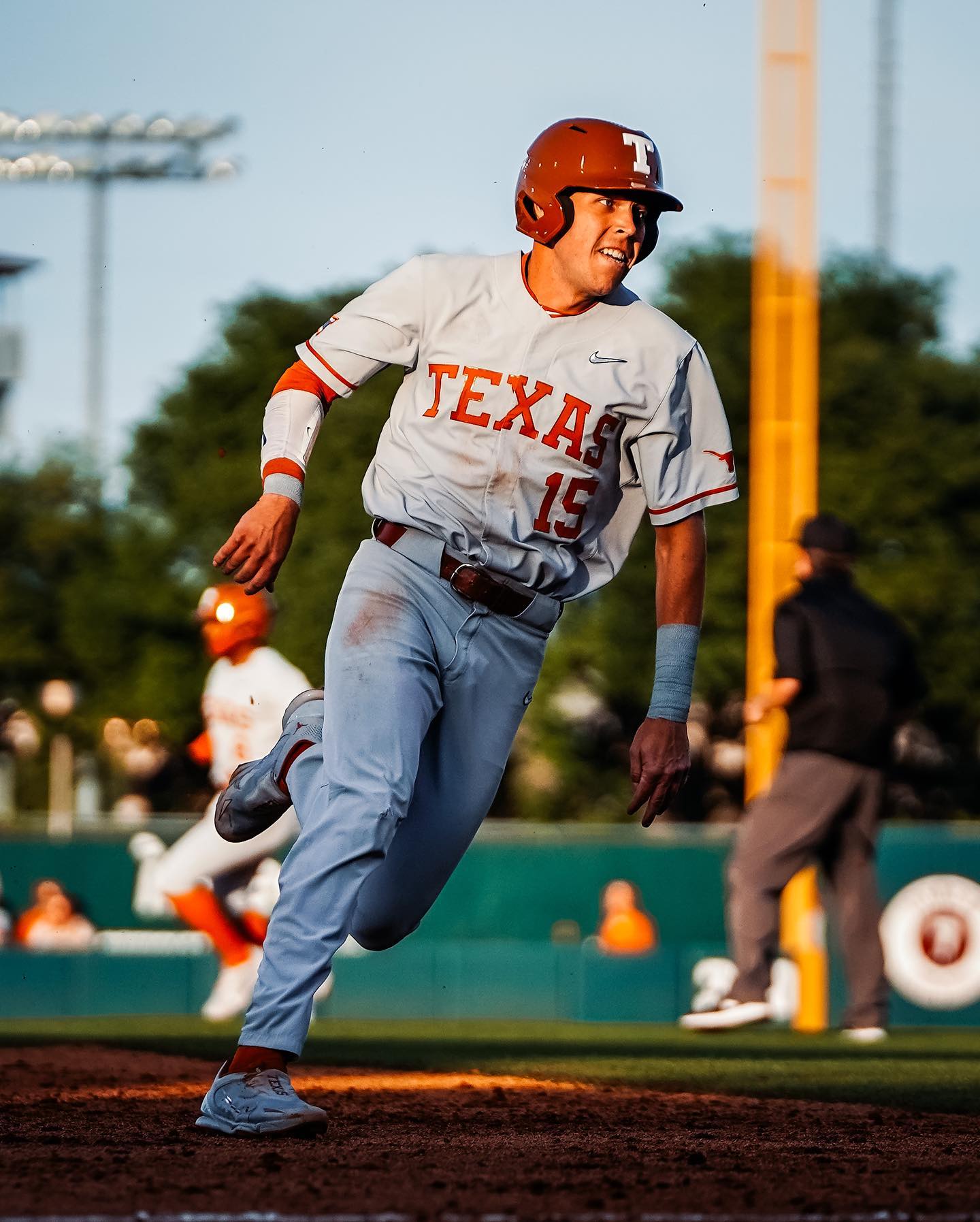 Texas Longhorns - 🎶 And it’s goodbye to A&M 🎶