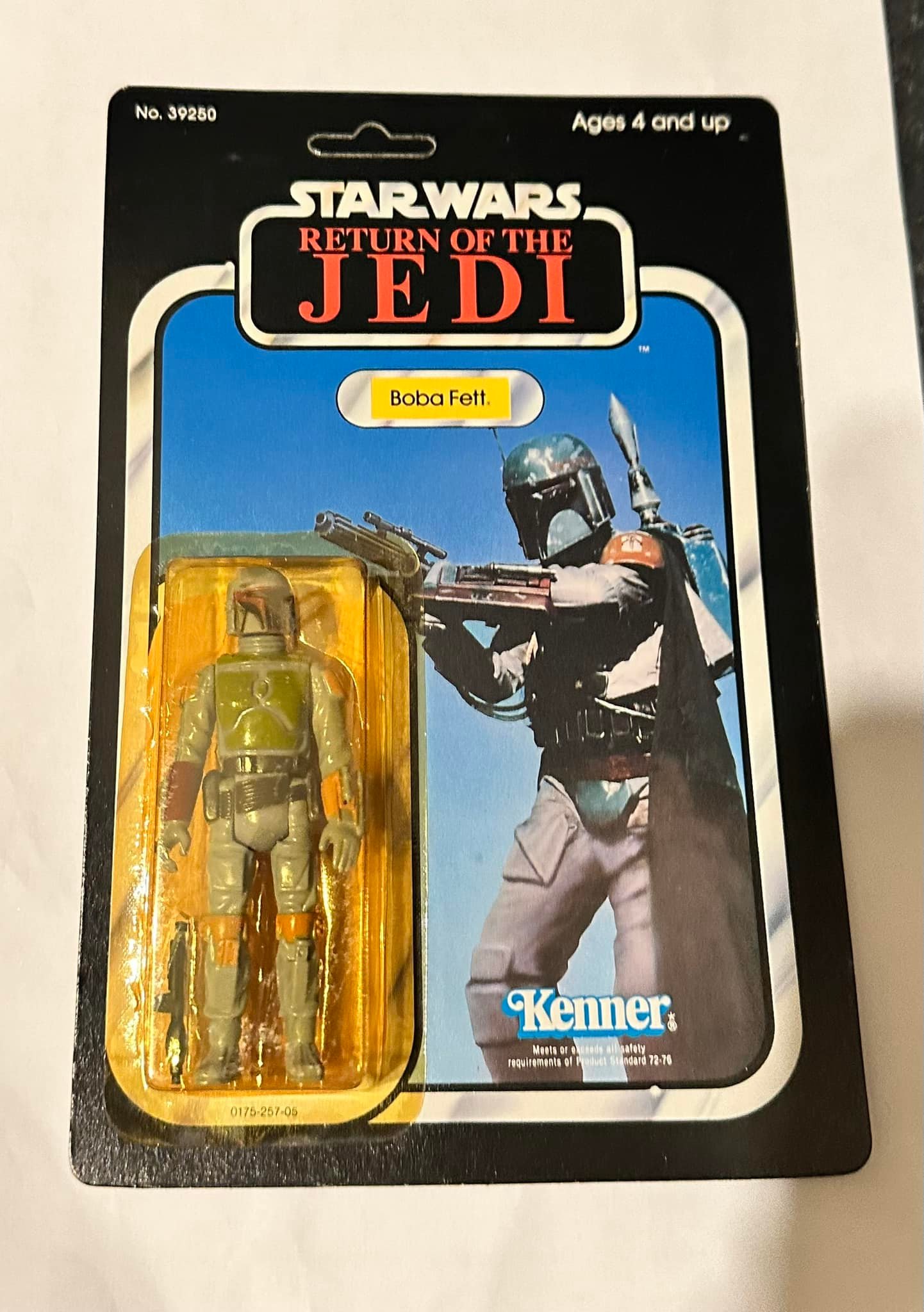 Stunning ROTJ 77 back Boba Fett Moc, with UNPUNCHED card The card 