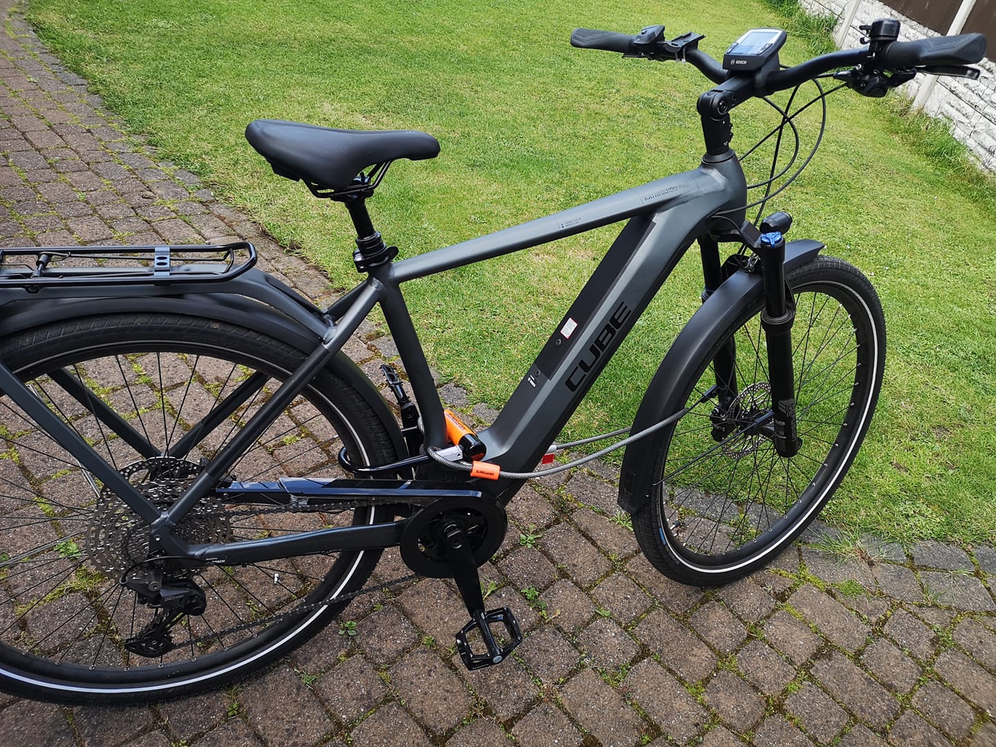 e-fahrrad herren Vogue Infinity matt grey 8 Gang 80Nm Bafang M300 Mittelmotor Pe – Bulls Crossbike Raptor Cross Platzsparendes Design Hauptfarbe:Gelb