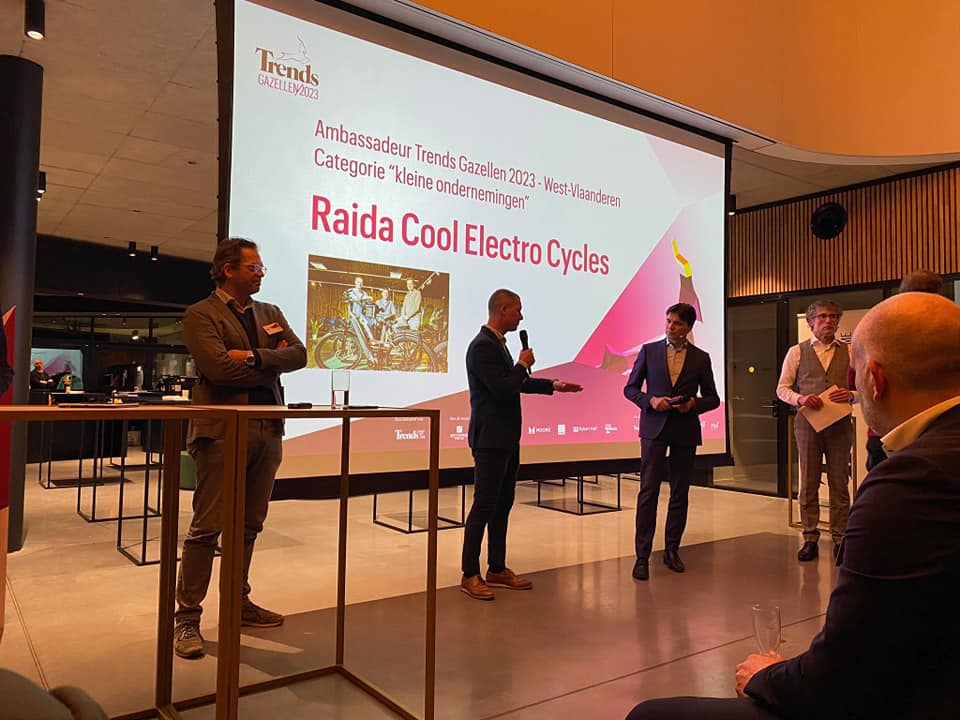 Raida - Raida added a new photo — with Sharon Passchyn and...
