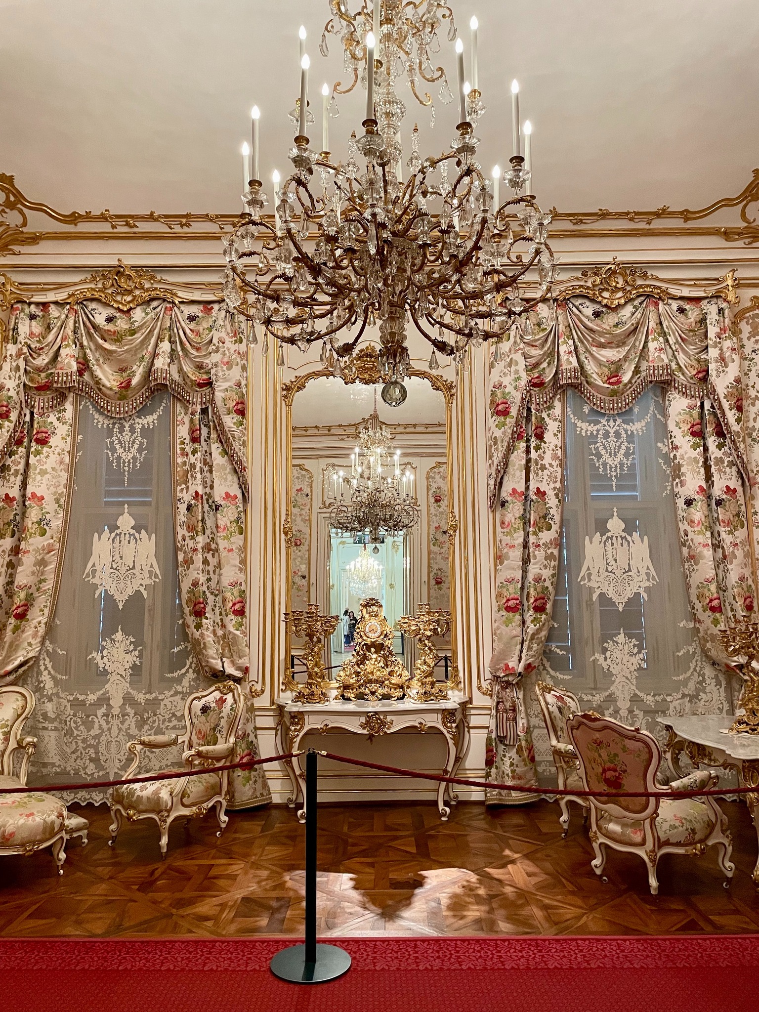 Welcome to the Salon of... - Schloss Schönbrunn