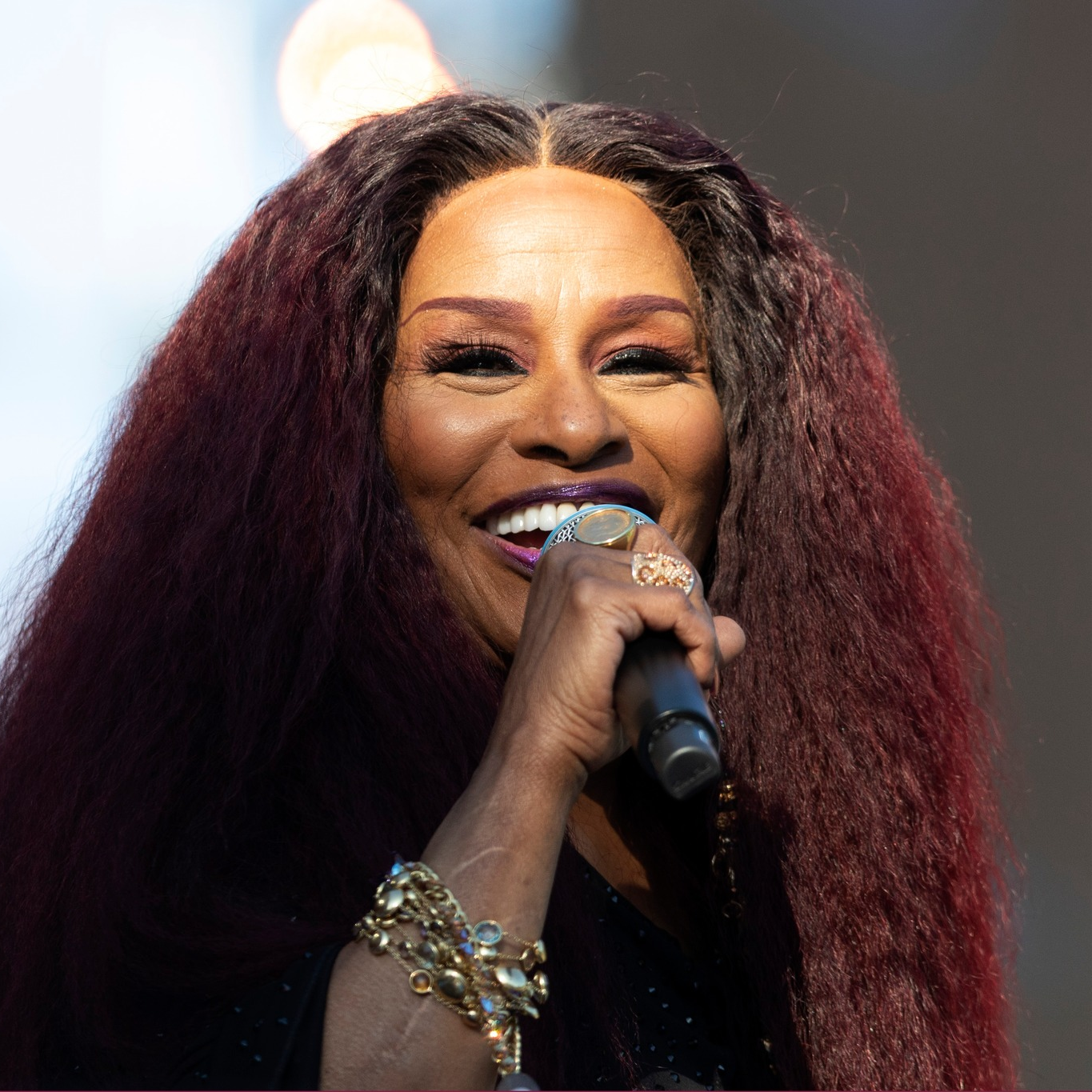 104.7 WHLI - Congratulations to The Spinners and Chaka...