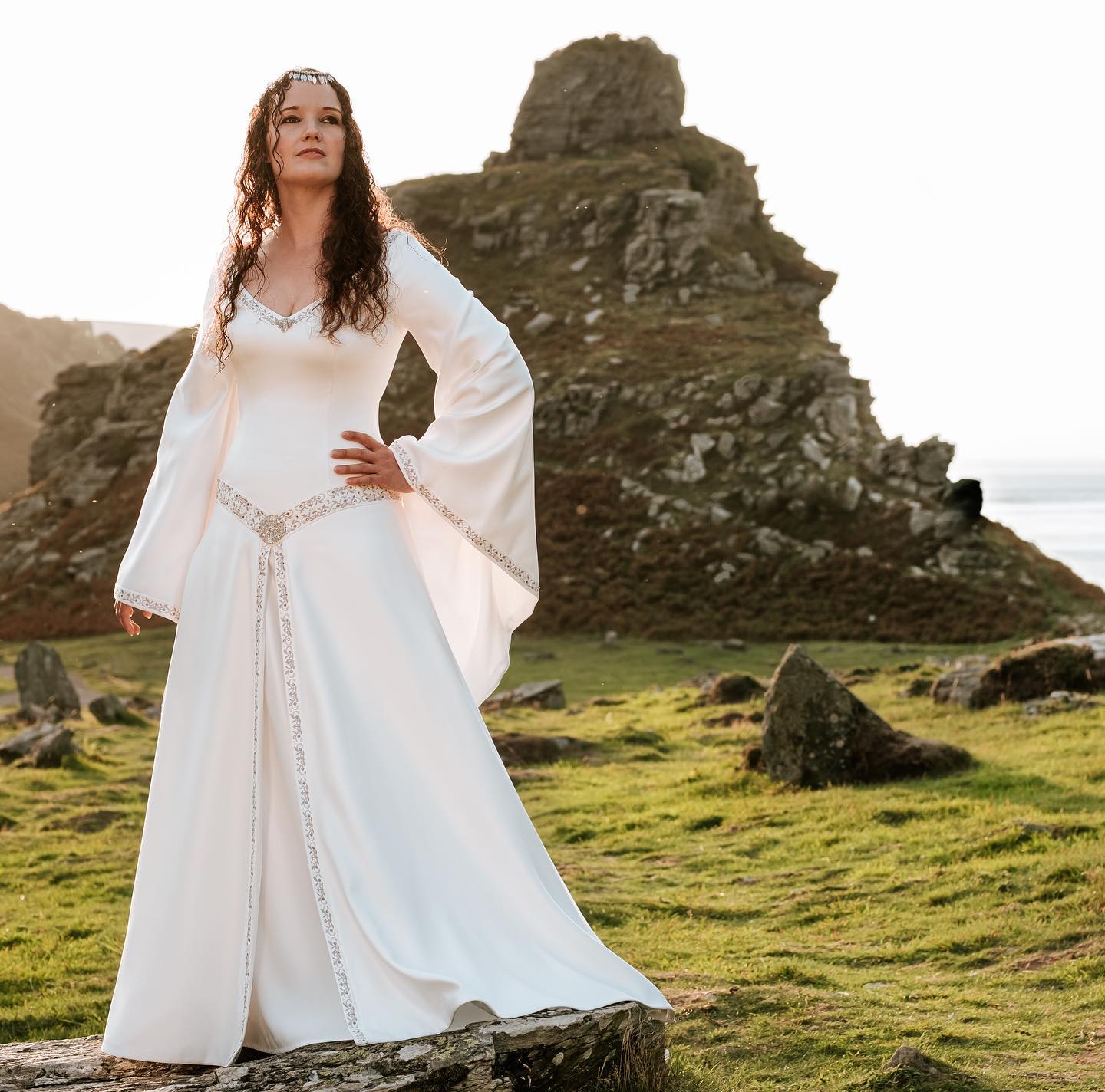 lady guinevere wedding dress Guinevere's and chainmail veil in Excalibur 1981 Cap Sleeves